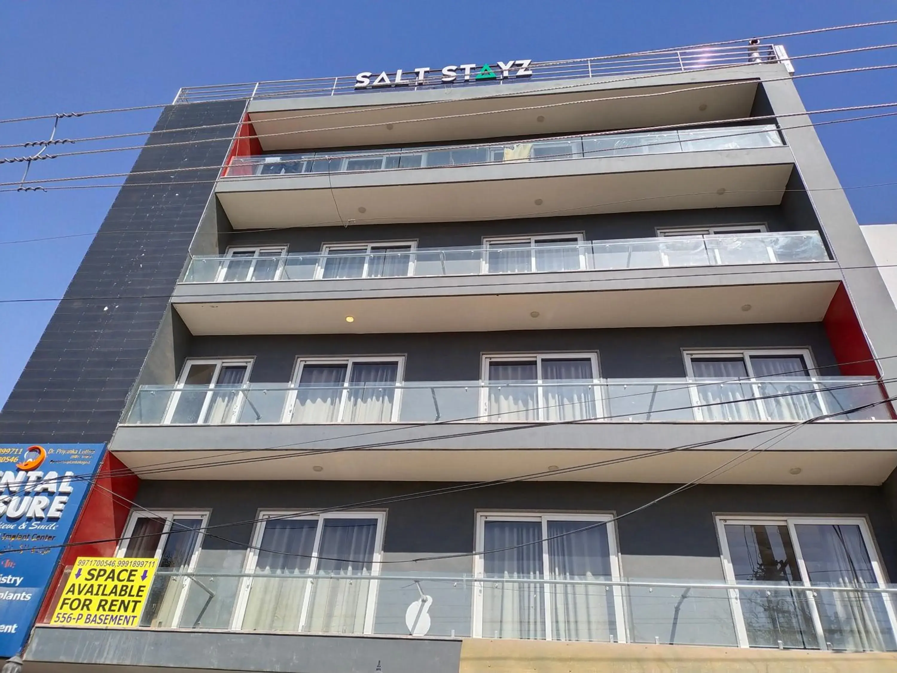 Property building in Saltstayz Express - Medicity Near Medanta Hospital Property building in Saltstayz Express - Medicity Near Medanta Hospital