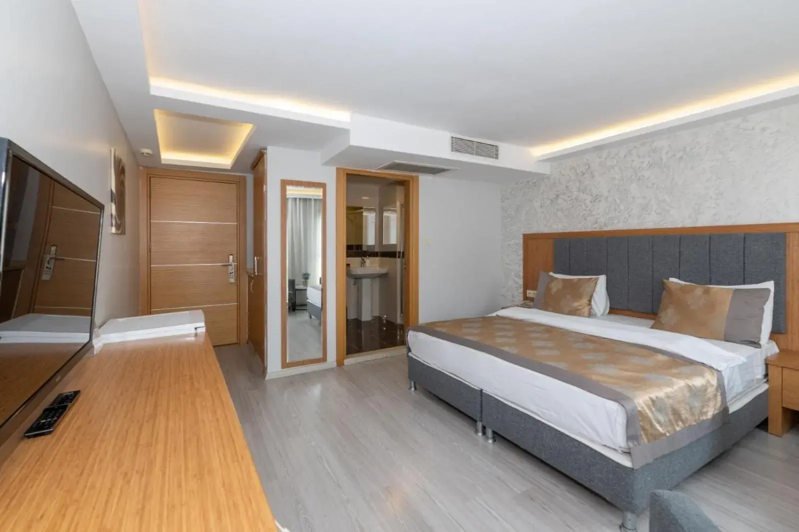 Superior Double or Twin Room in GalataportWawhotel Superior Double or Twin Room in GalataportWawhotel