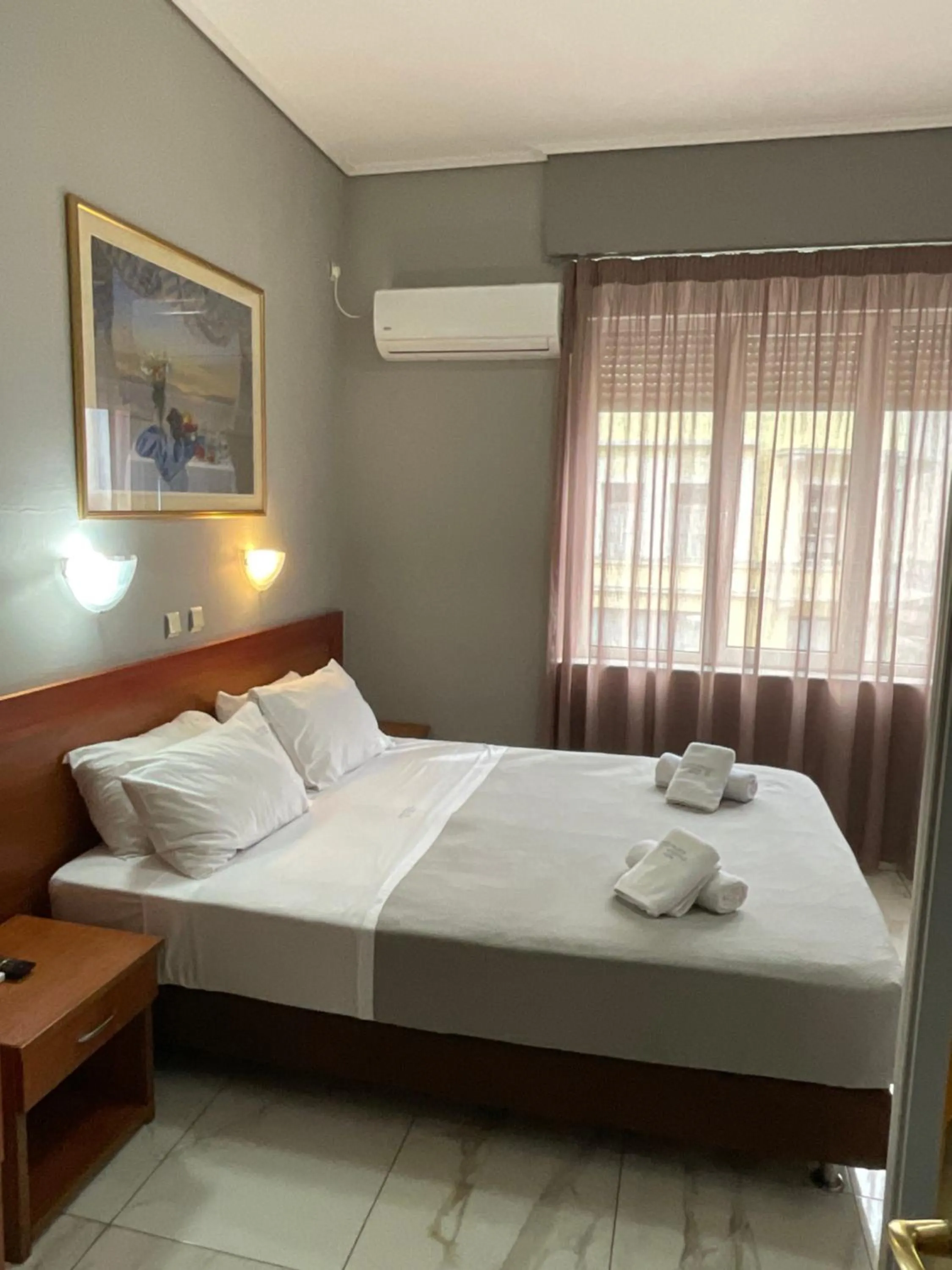 Bedroom, Bed in Piraeus Acropole Hotel