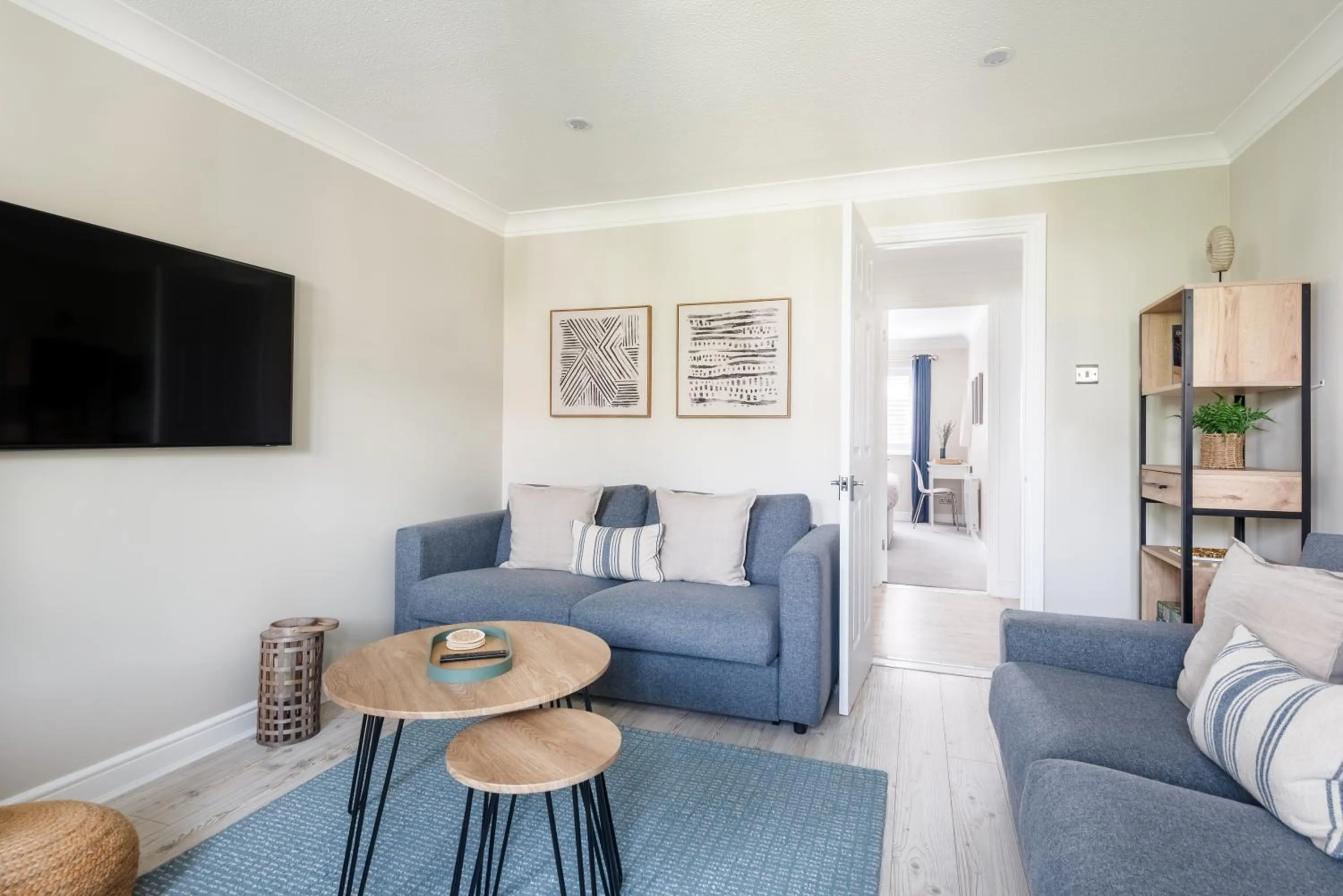 Communal lounge/ TV room in Hideaway - Exclusive marina development, town centre, with parking