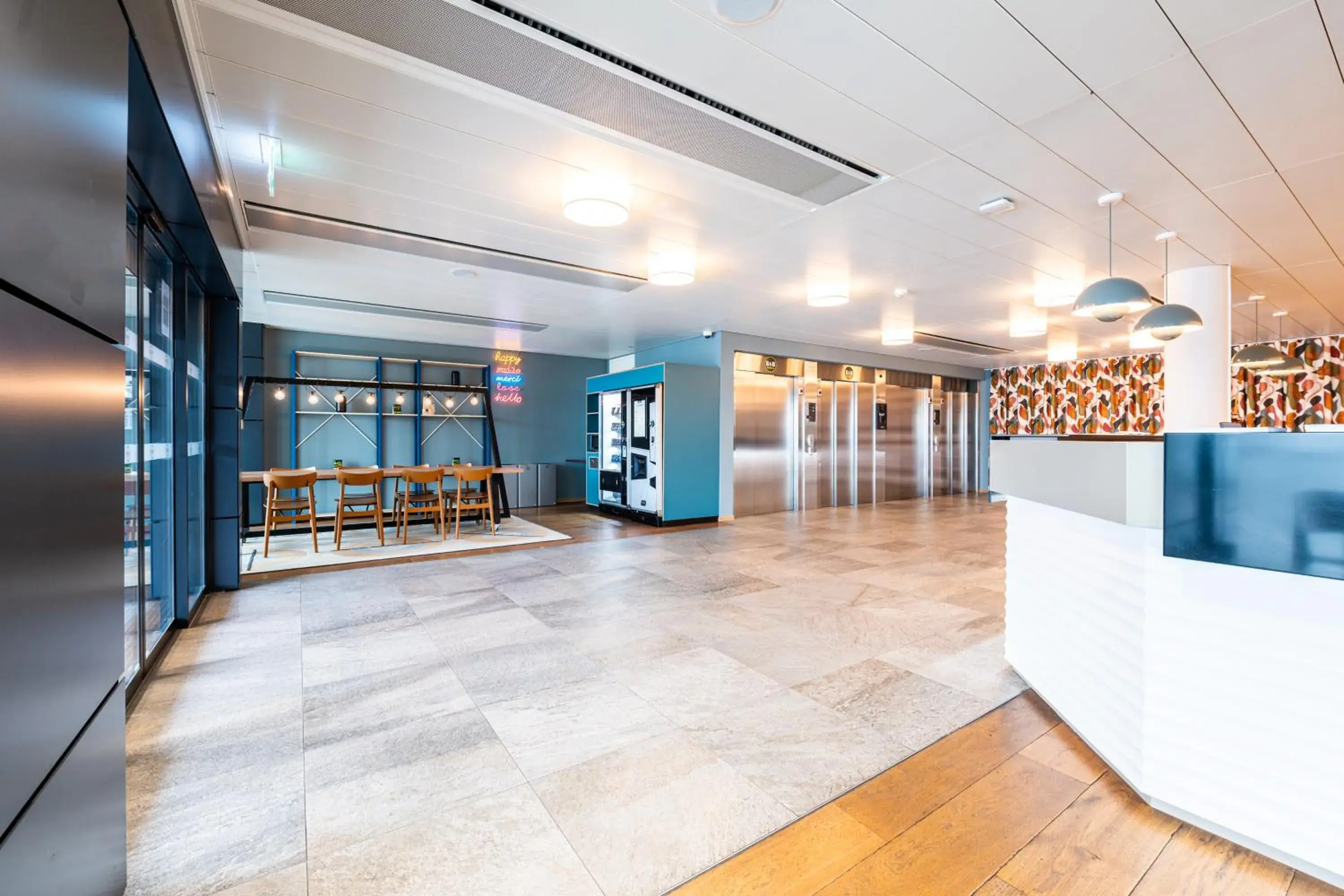 Lobby or reception in B&B HOTEL Lausanne Crissier Lobby or reception in B&B HOTEL Lausanne Crissier