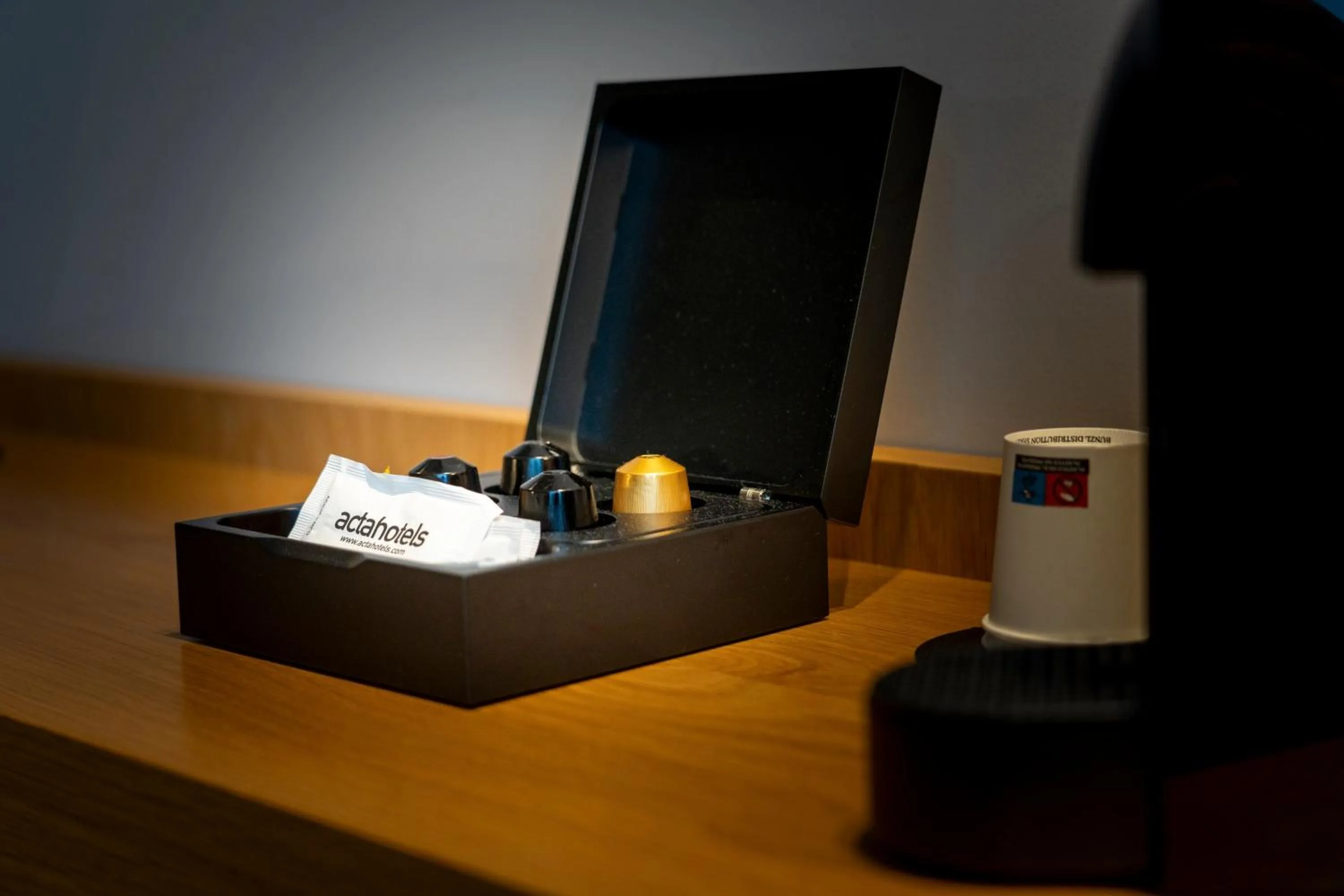 Coffee/tea facilities in Acta The Clover