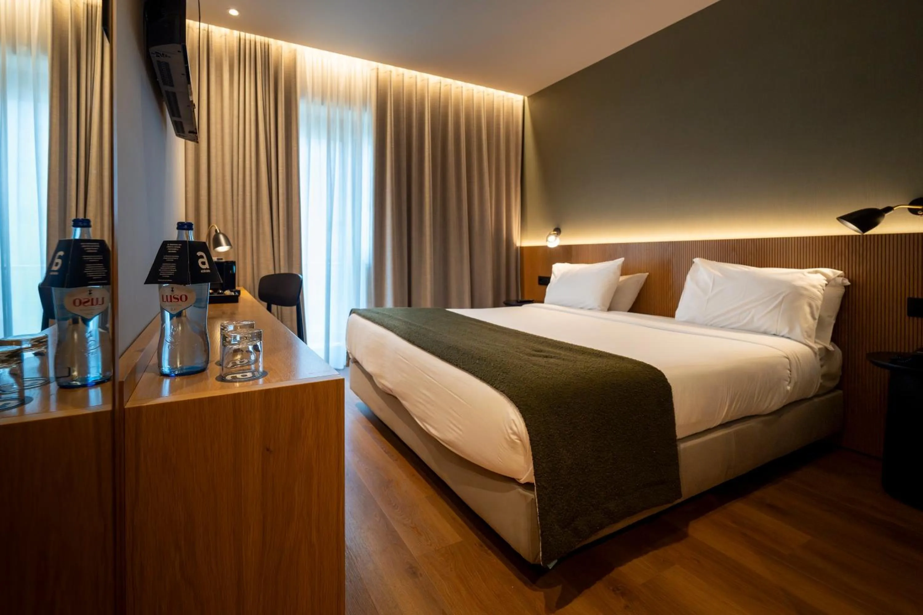 Bedroom, Bed in Acta The Clover