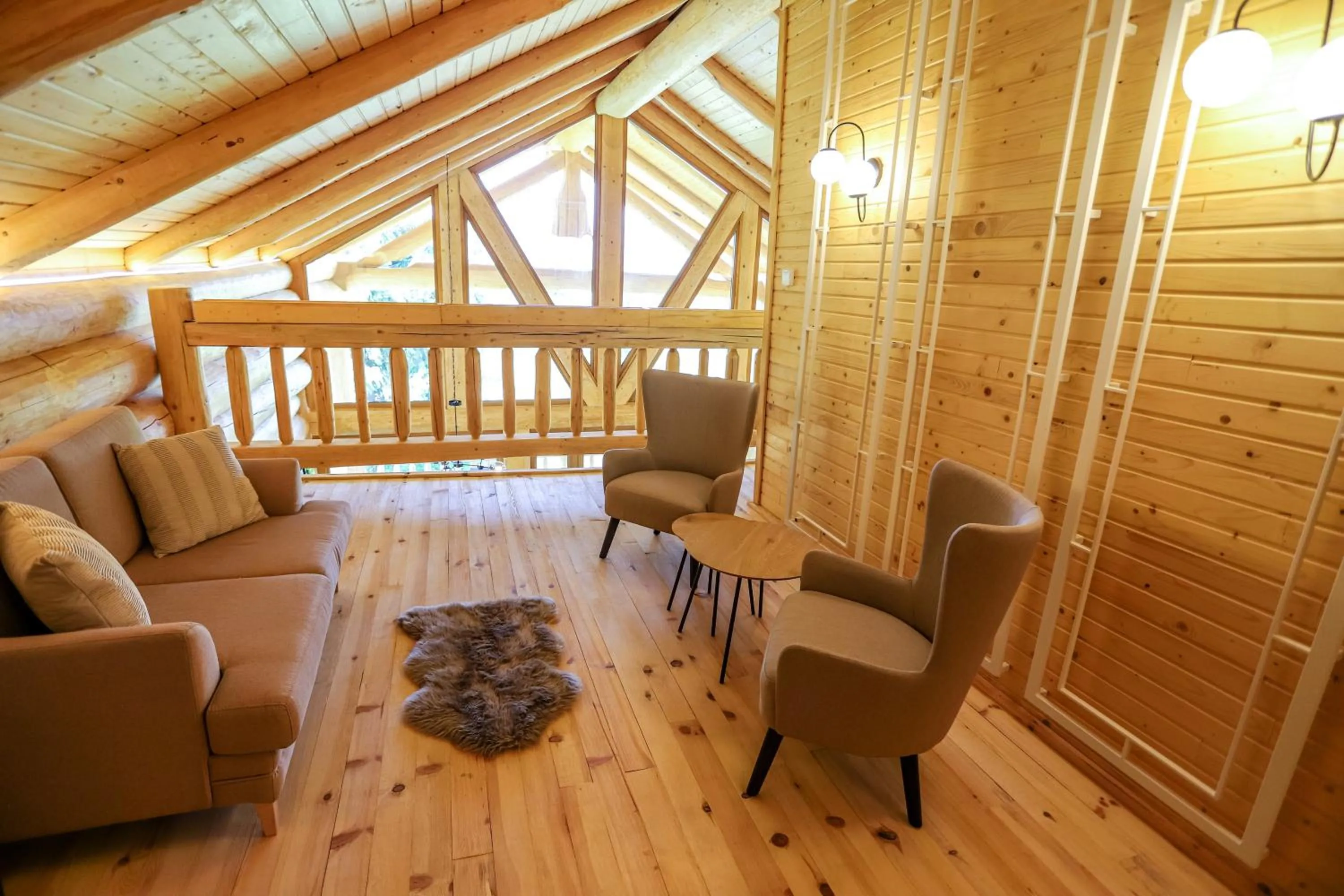 Seating area in PENSIUNEA IZABELLA, Izabella Chalet
