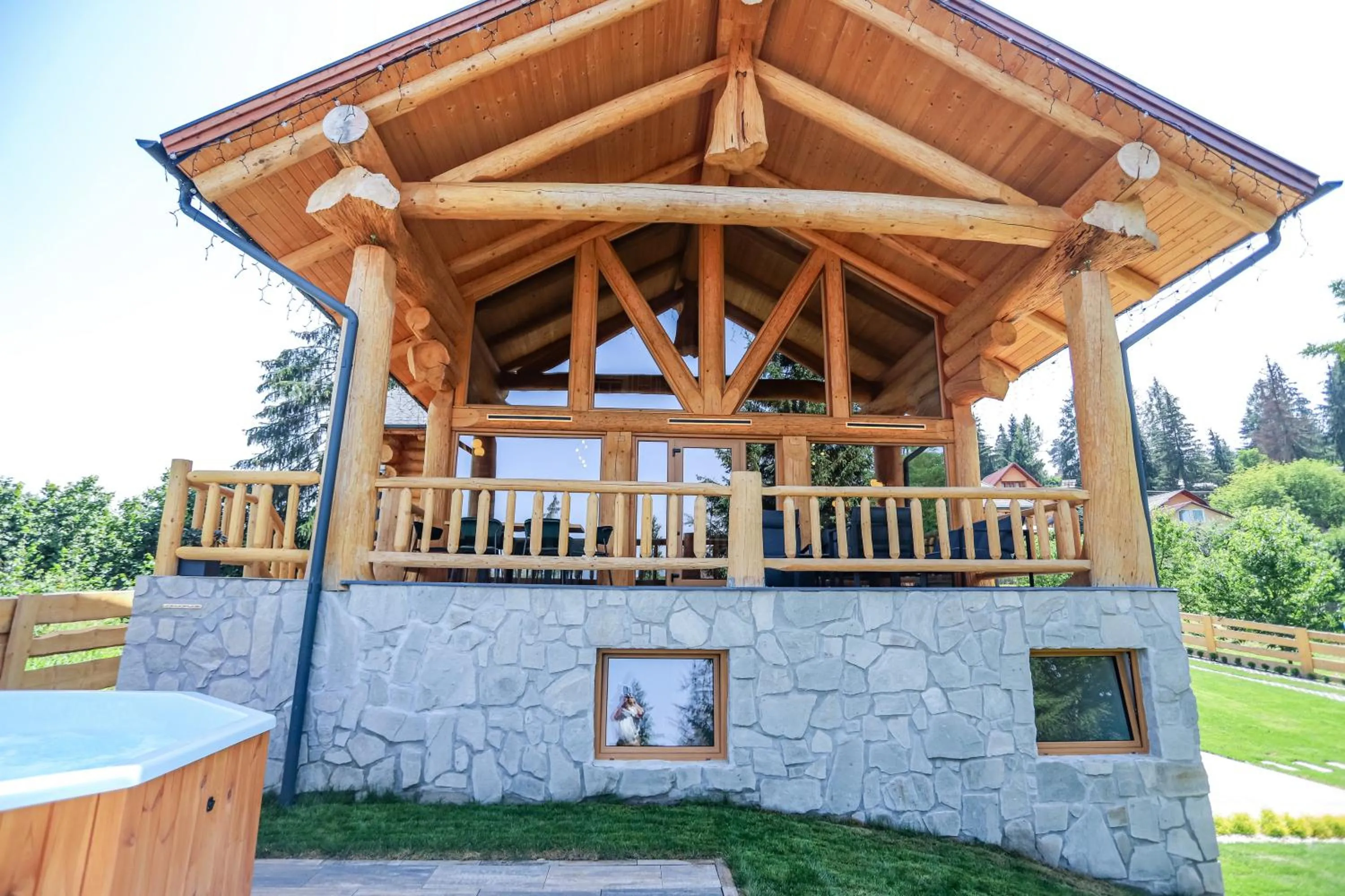Property building in PENSIUNEA IZABELLA, Izabella Chalet