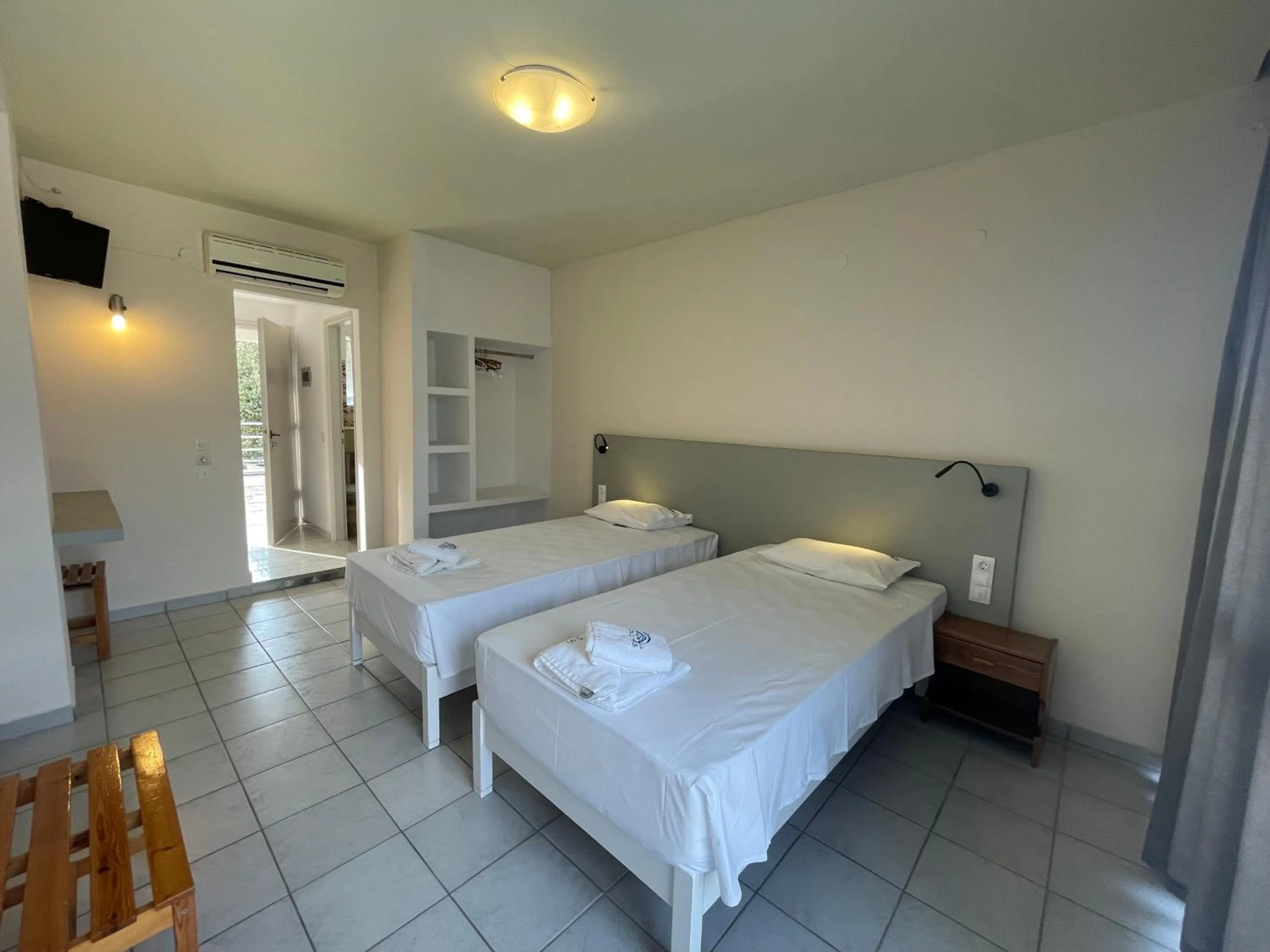 Bed in Hotel Benitses Arches