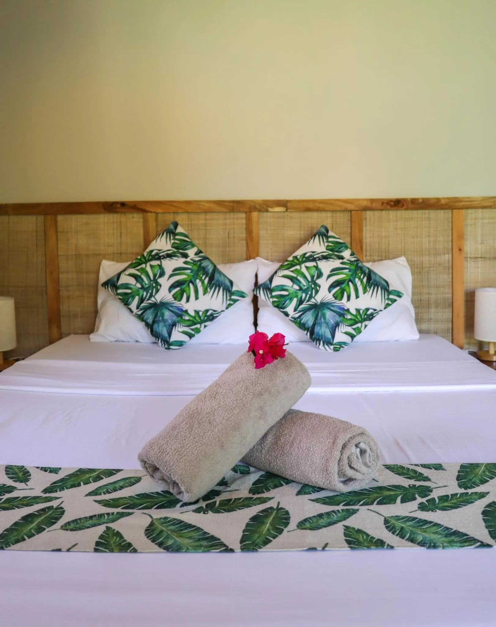 Bedroom, Bed in Happy Coconut Camiguin