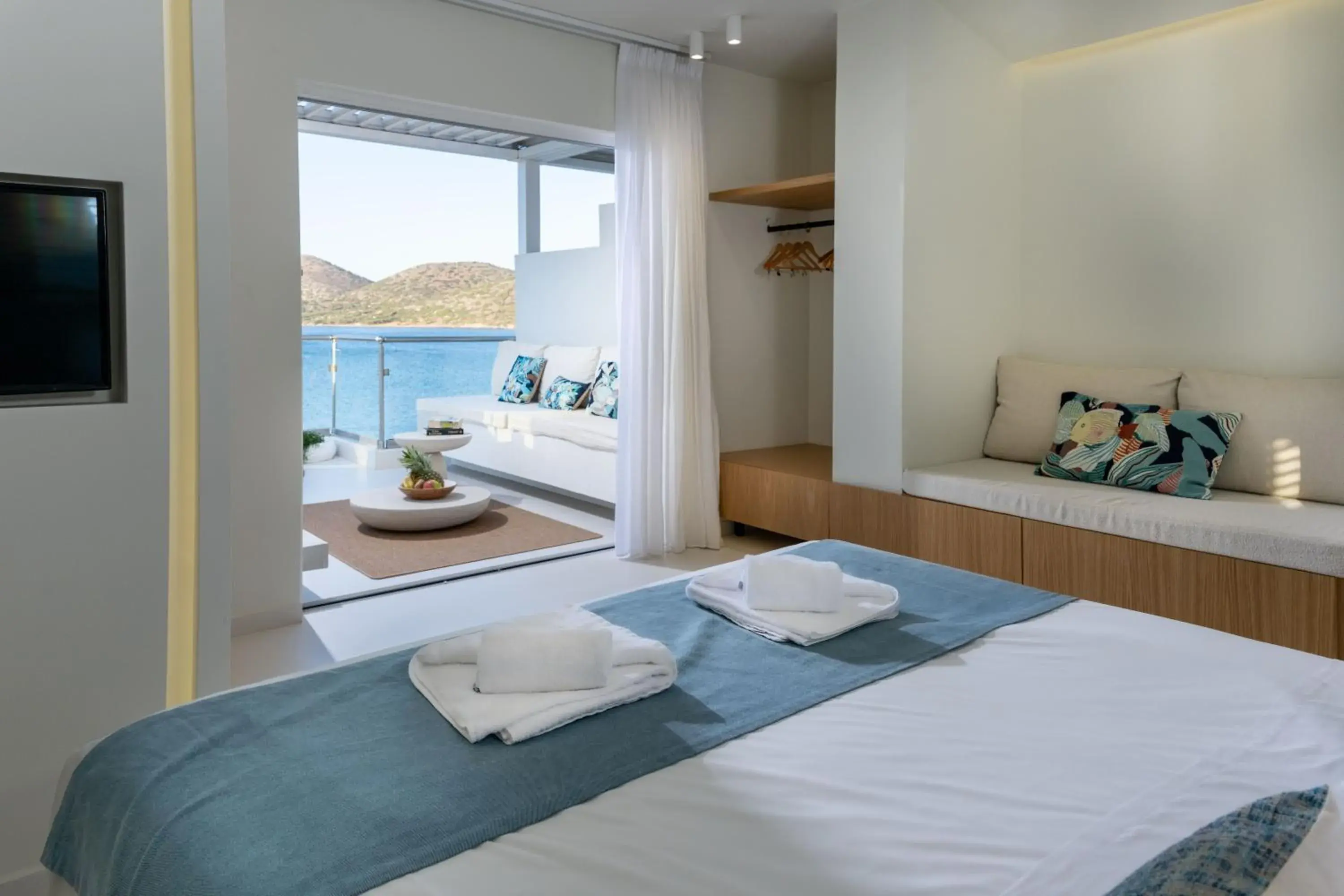 Property building, Bed in Elounda Akti Olous (Adults Only) Property building, Bed in Elounda Akti Olous (Adults Only)