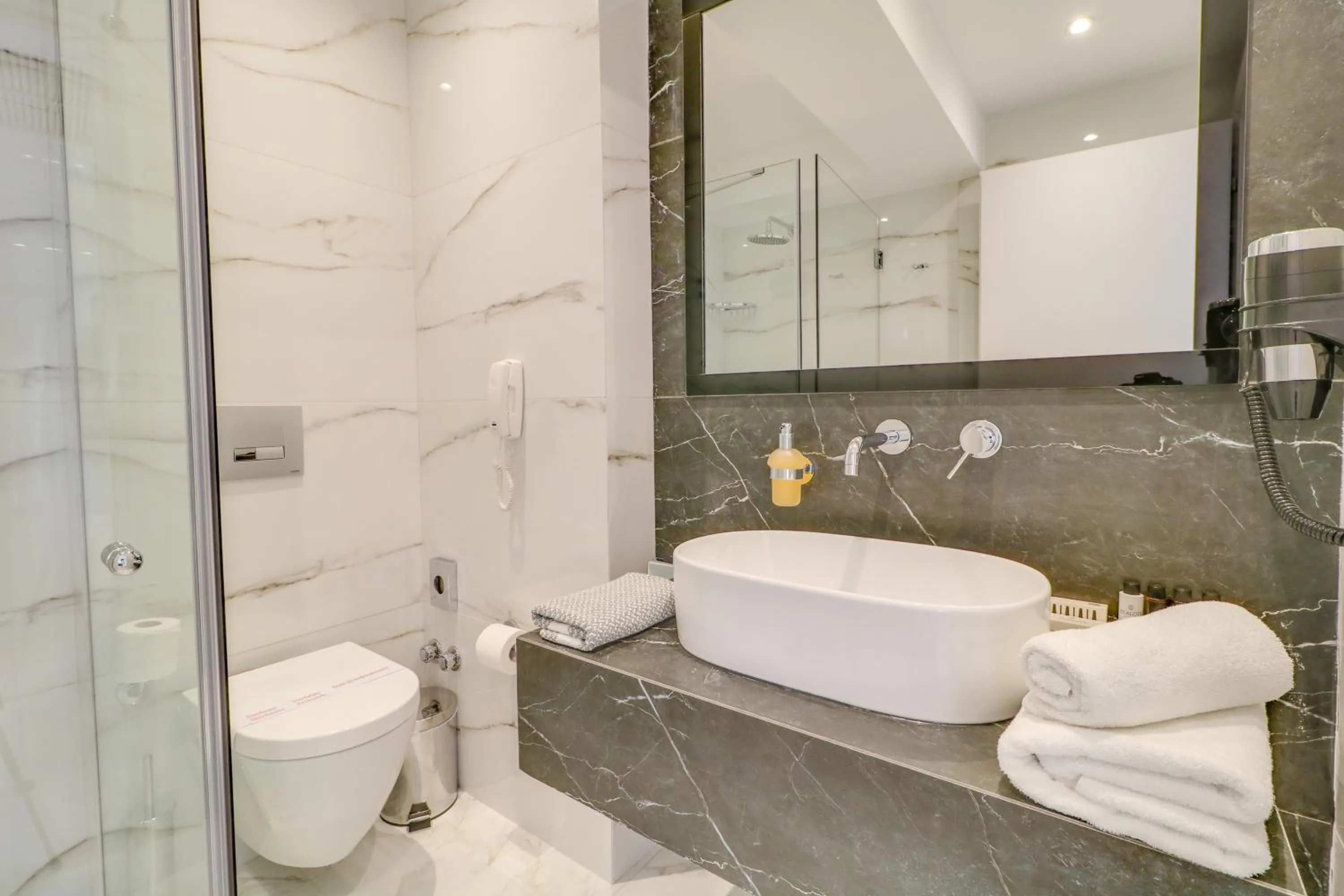 Bathroom in Palace Hotel Glyfada