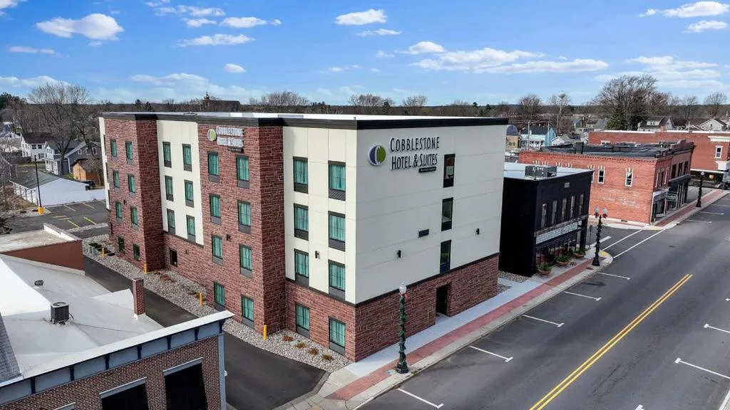 Property building in Cobblestone Hotel & Suites - Mosinee