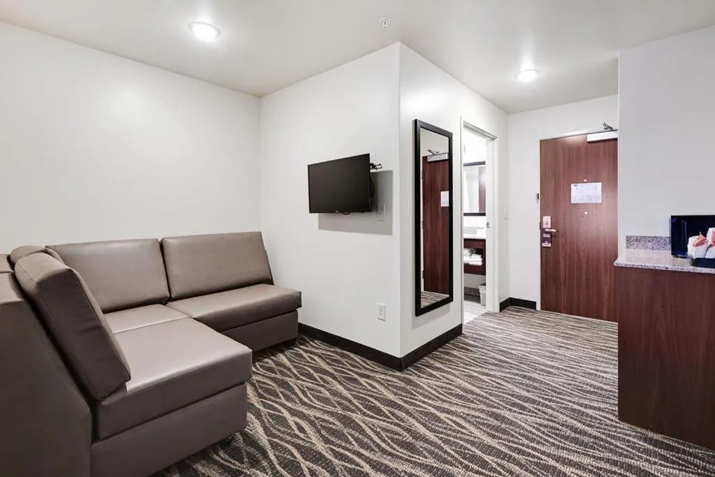 Bed in Cobblestone Hotel & Suites - Mosinee