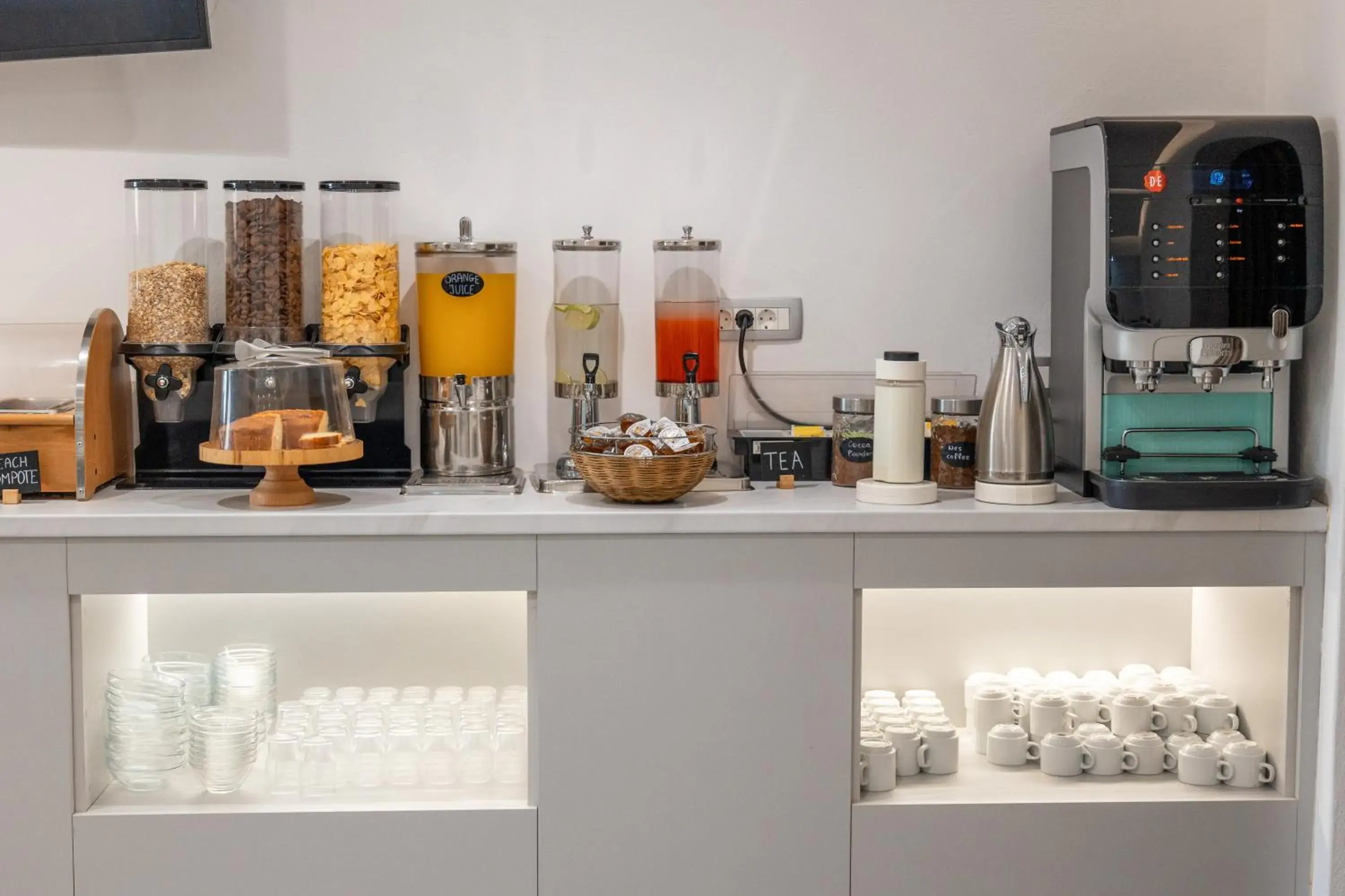 Breakfast in Perissa Bay Breakfast in Perissa Bay