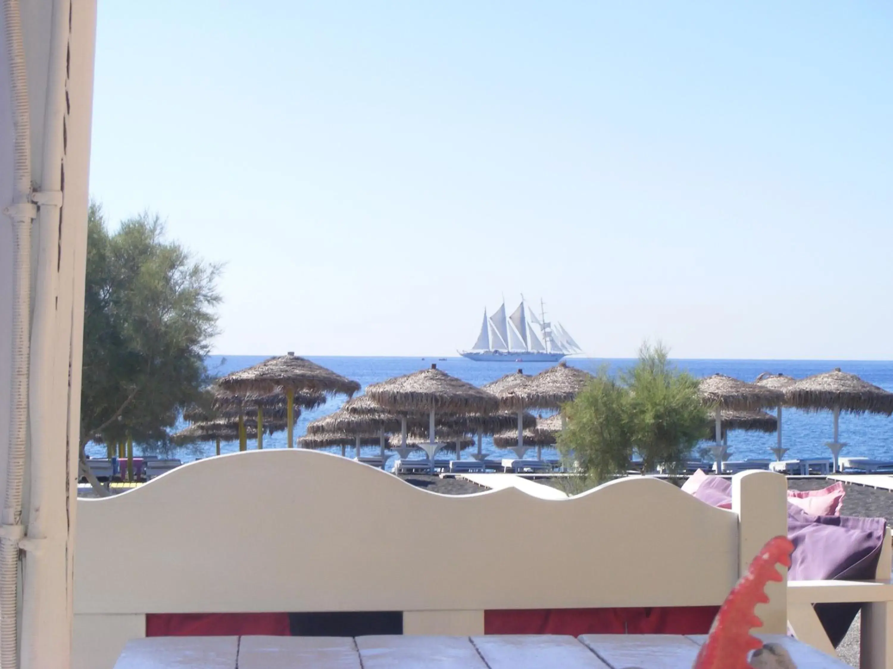 Facade/entrance in Perissa Bay Facade/entrance in Perissa Bay