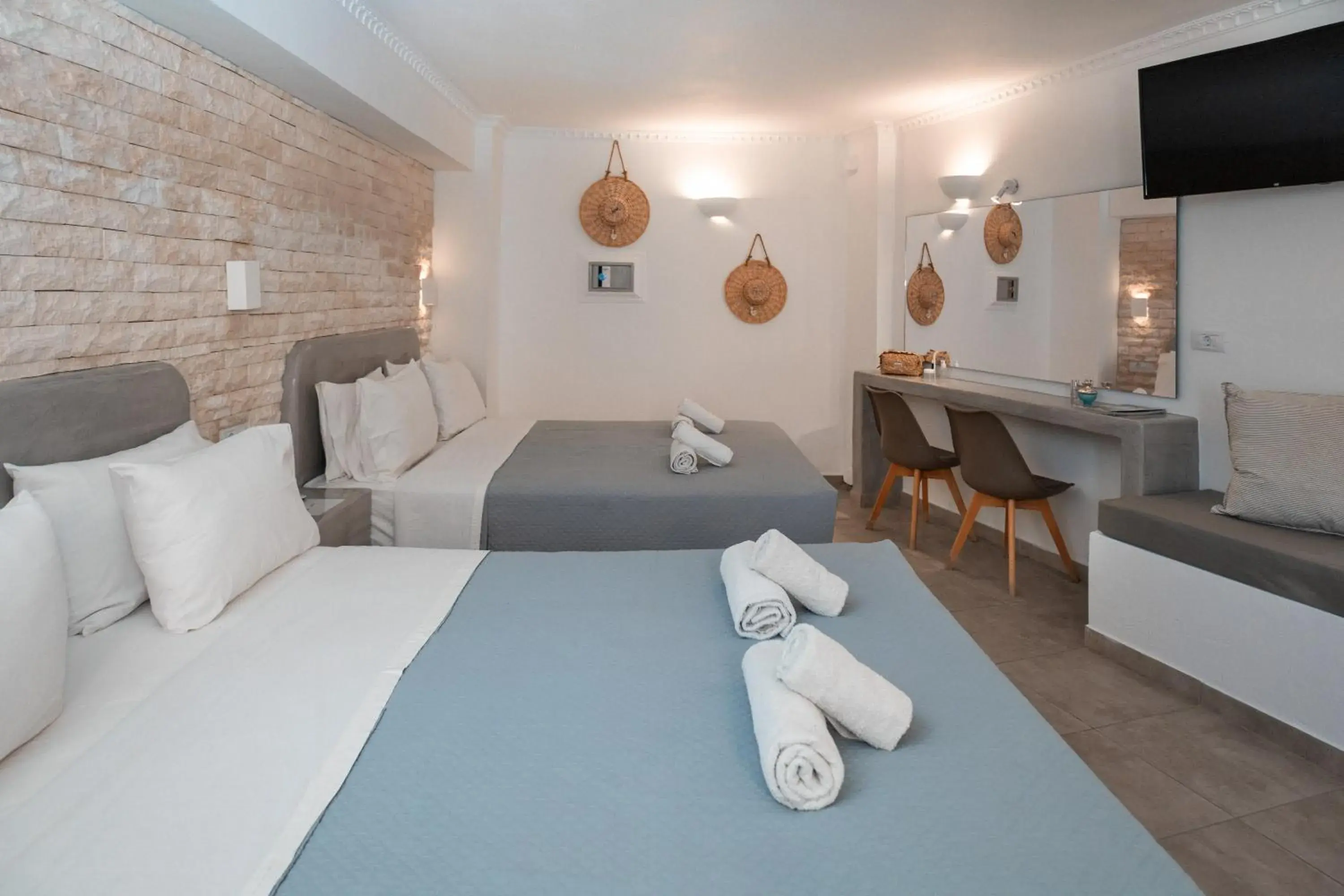 Bed in Perissa Bay Bed in Perissa Bay