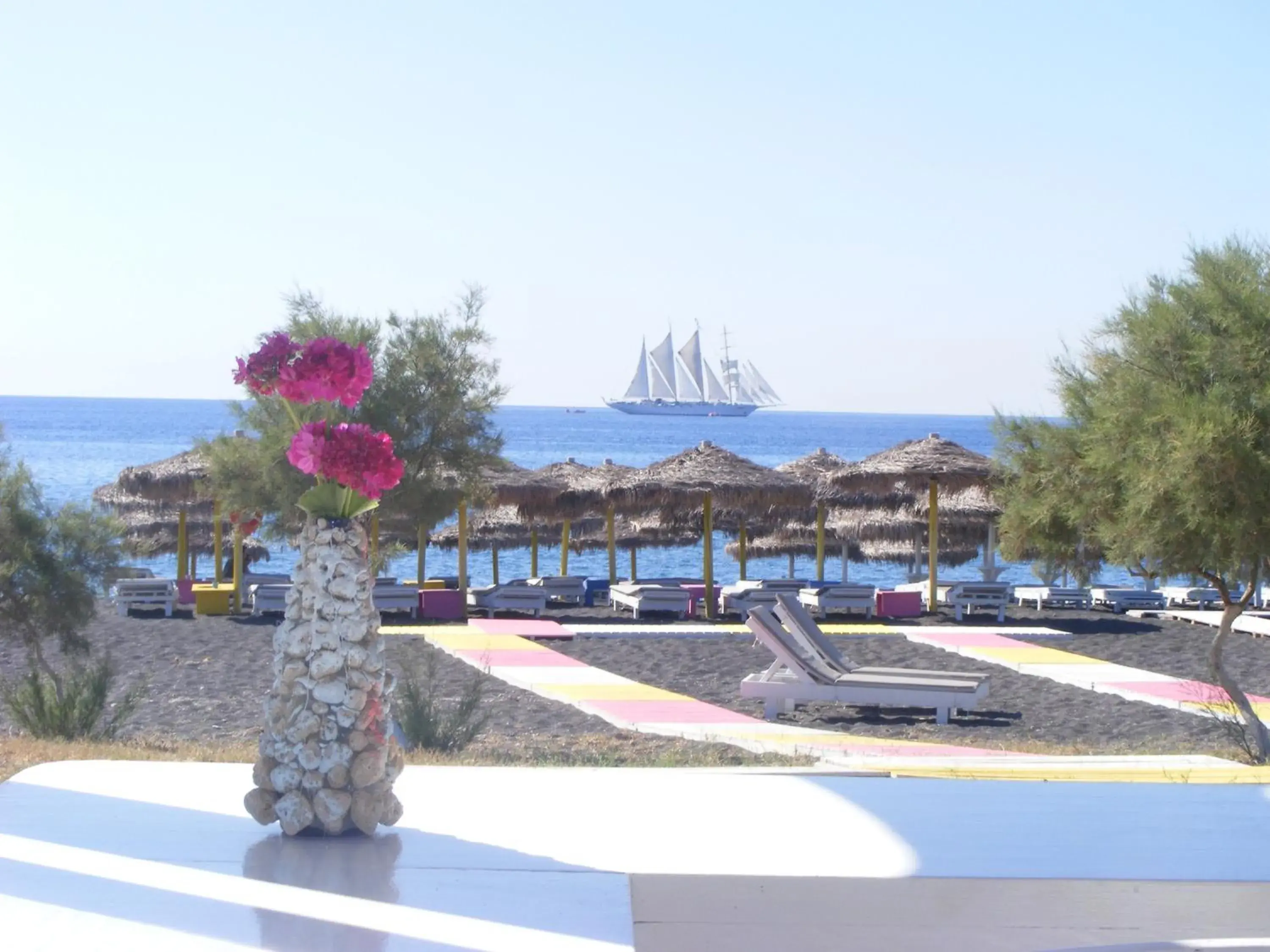 Lounge or bar in Perissa Bay Lounge or bar in Perissa Bay