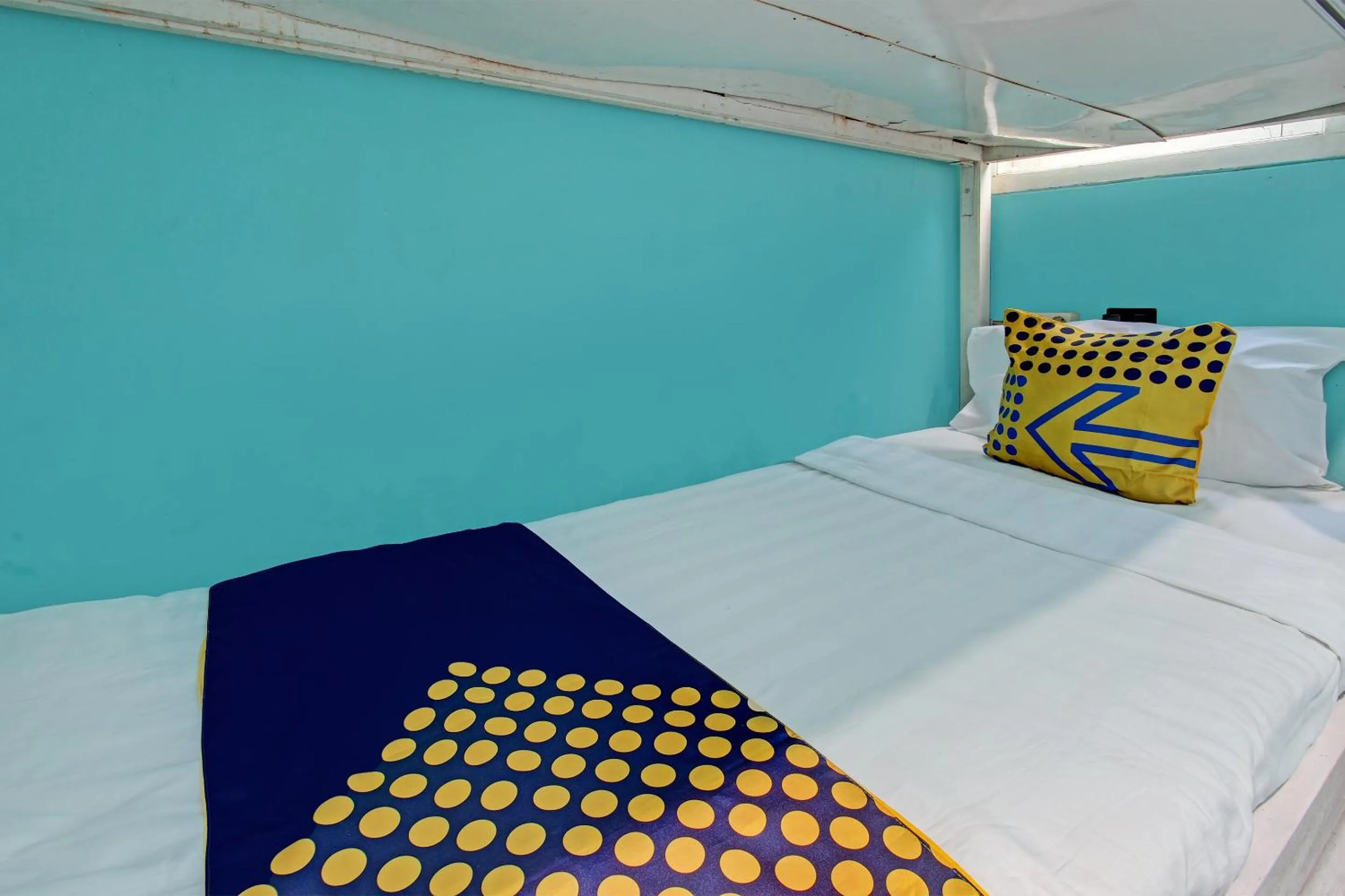 Bedroom, Bed in Hotel O Lobak Hostel CapsuleNearAyam Goreng Terowongan