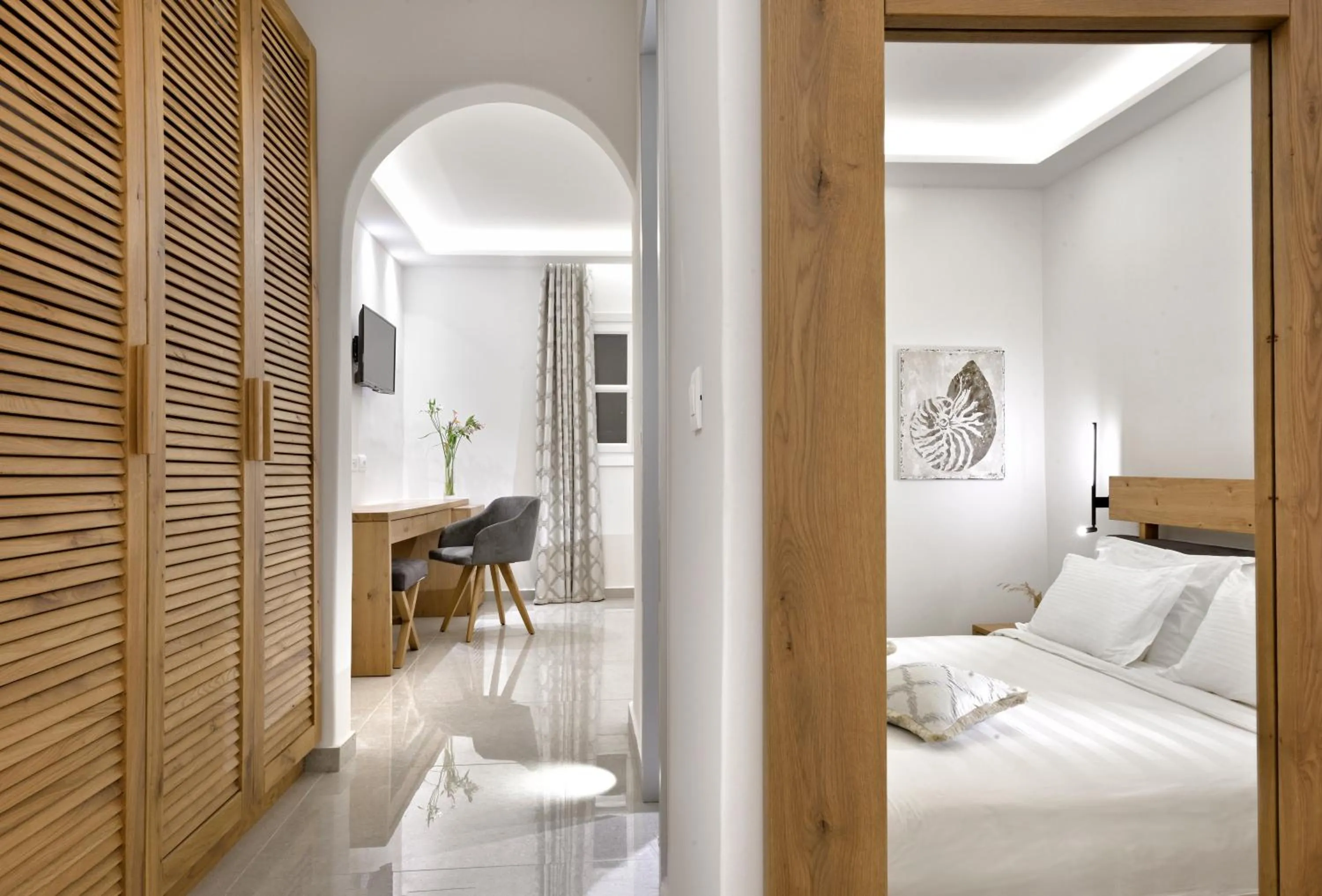 Bed in Petinos Hotel