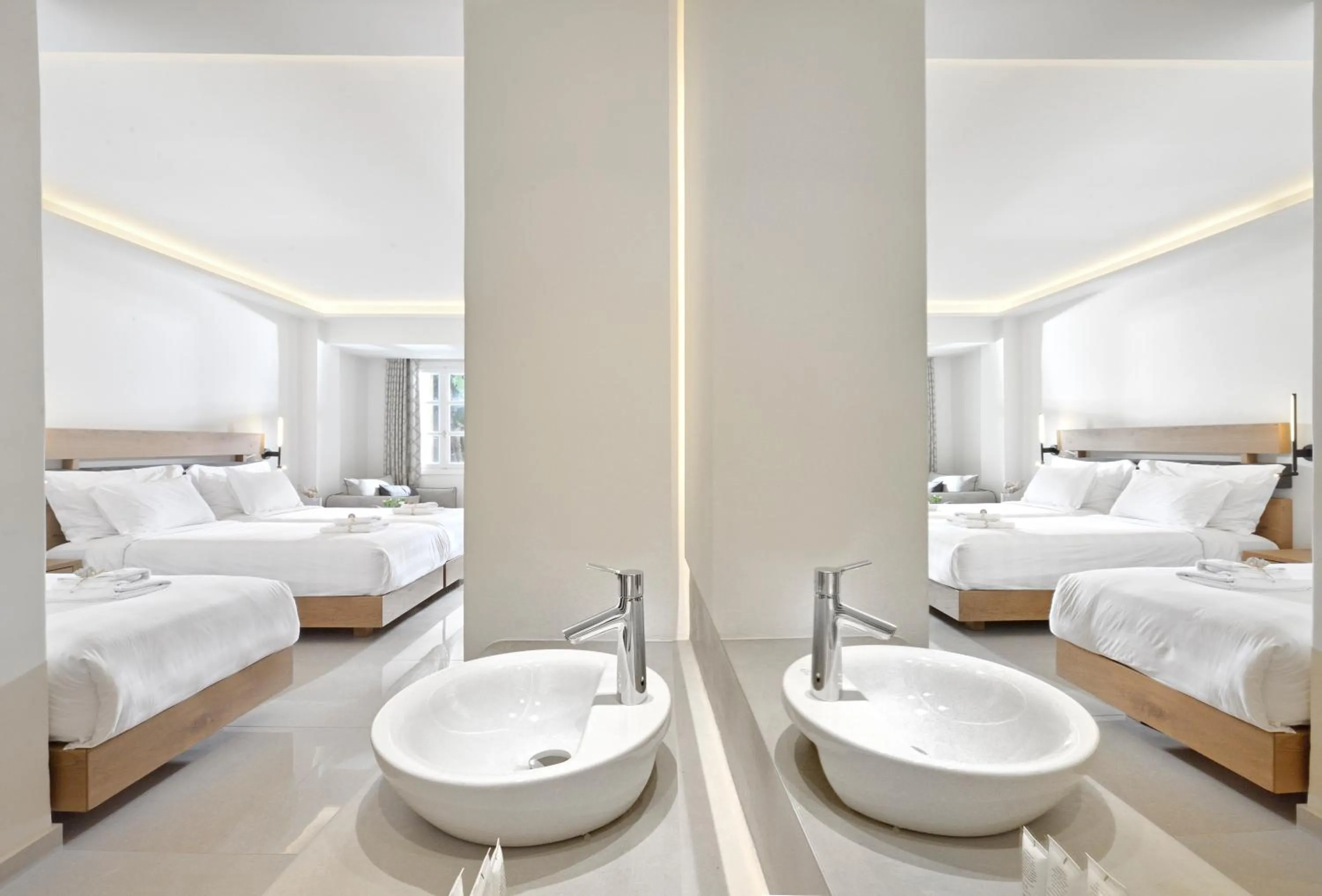 Bed in Petinos Hotel