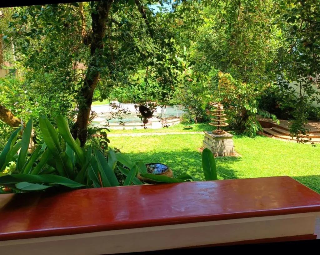 Garden in Marari Beach Bungalow Resort Alleppey