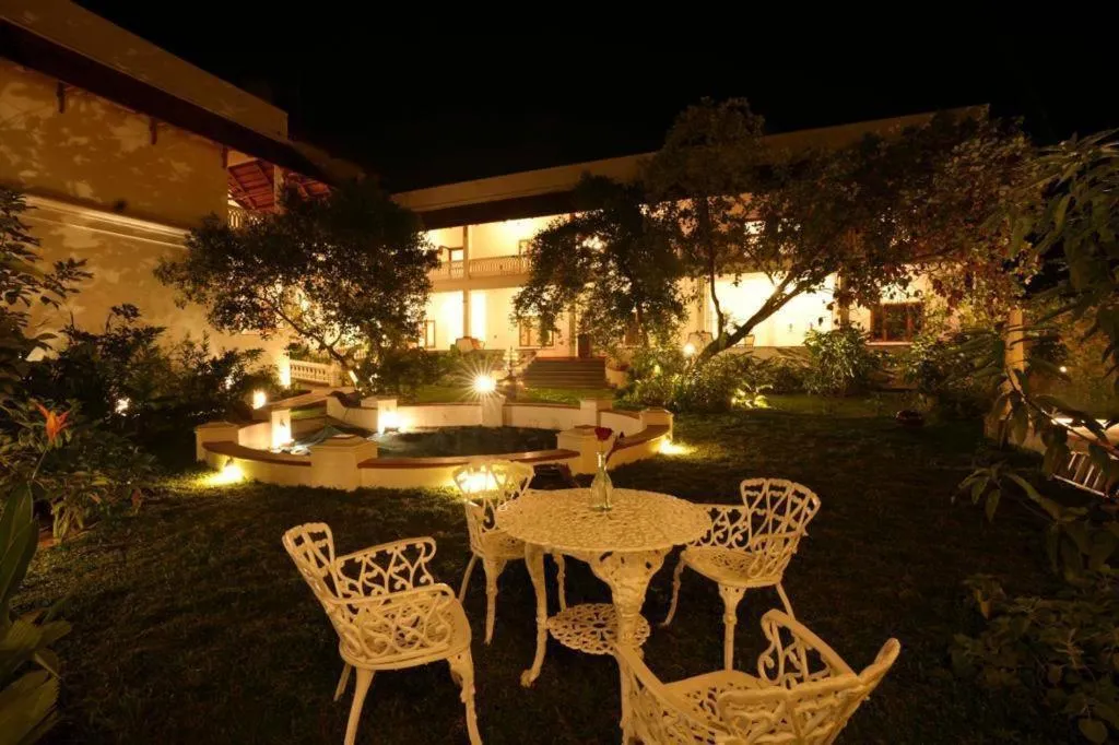 Garden in Marari Beach Bungalow Resort Alleppey