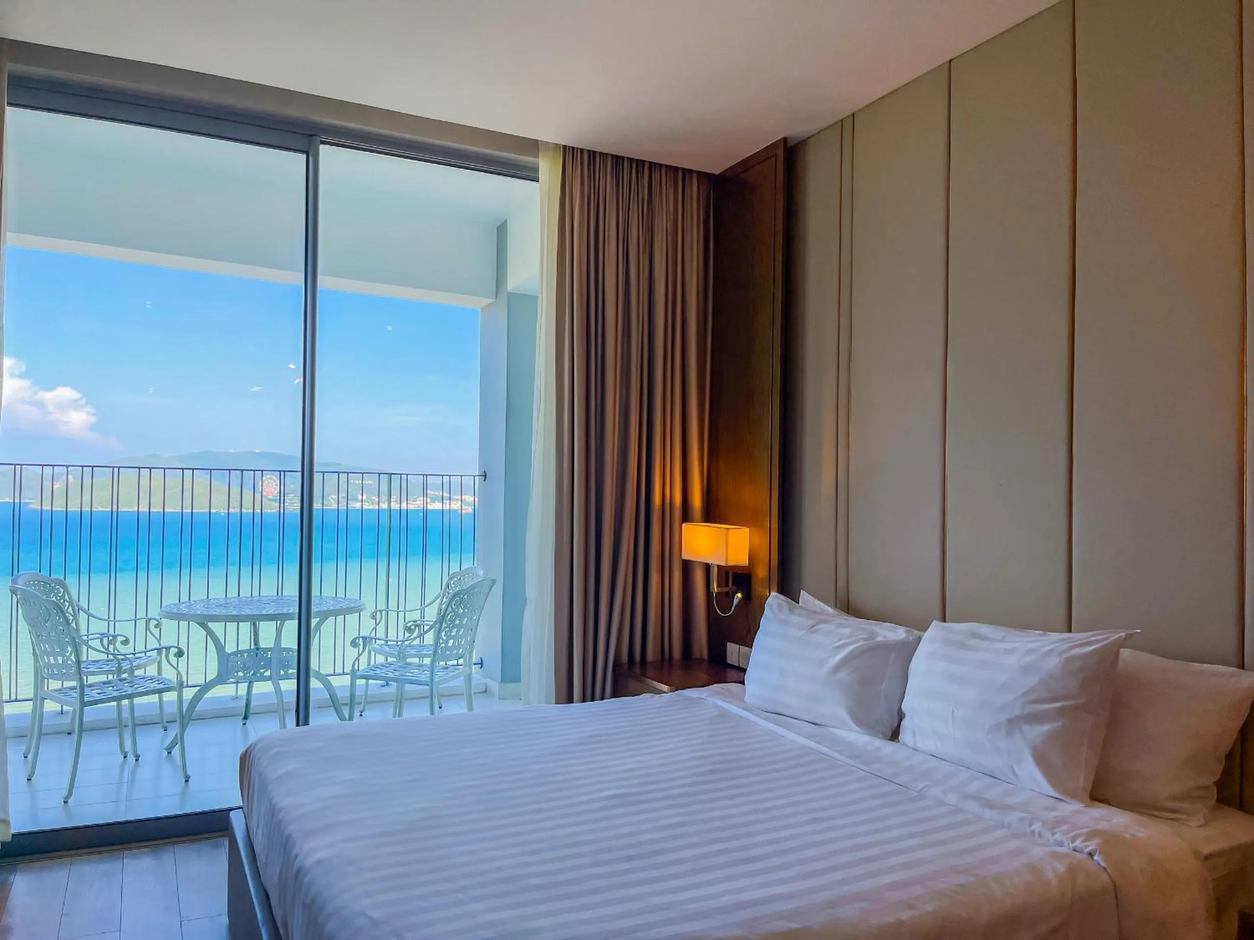 Bed in Luxury Seaview Panorama Nha Trang by Luna