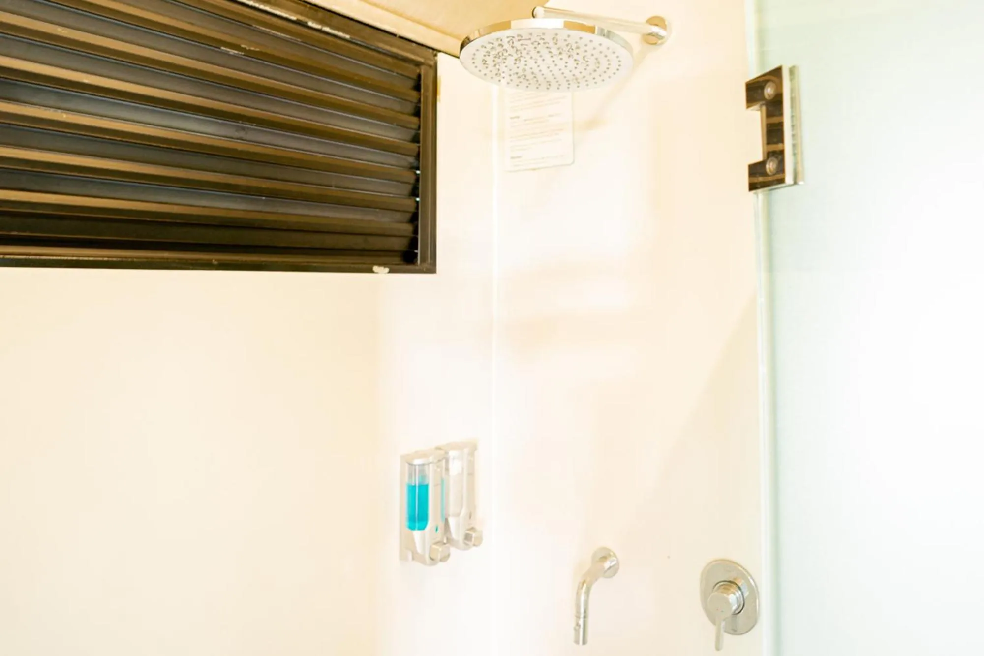 Shower in Bobocabin Umarato, Sumba