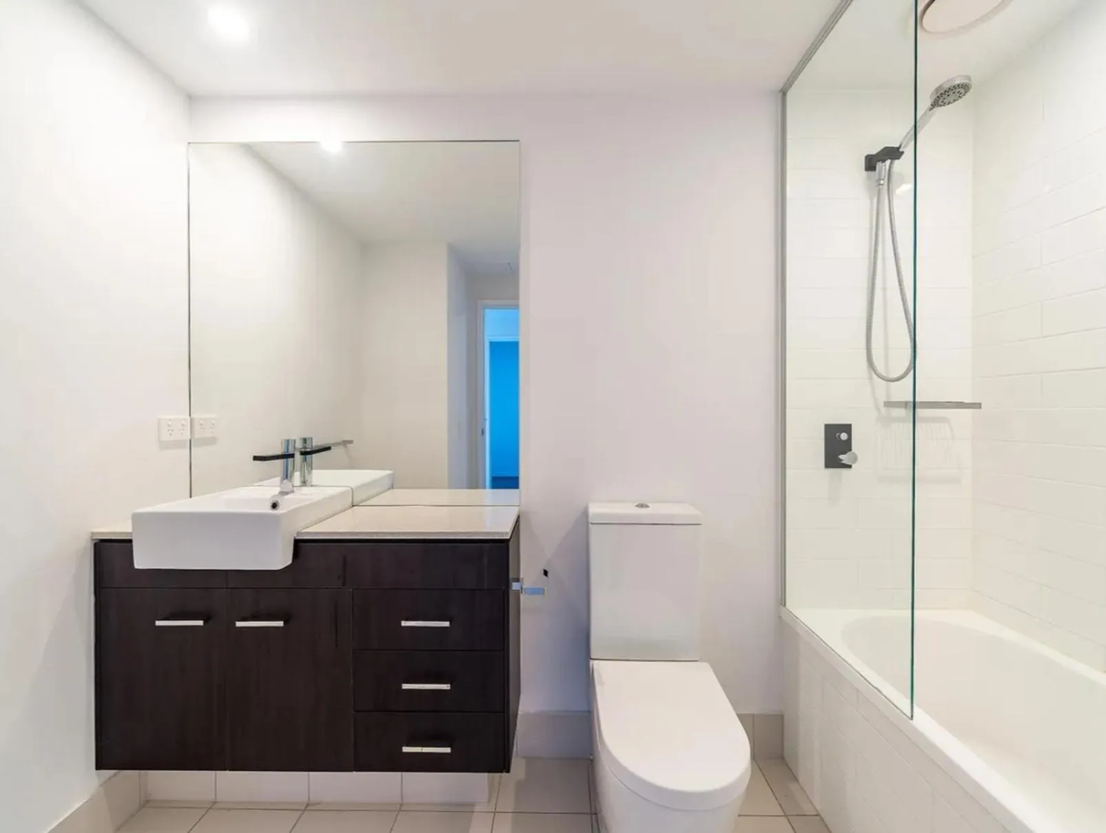 Bathroom in Harbour Quays Apartments