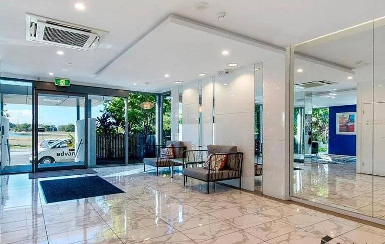 Lobby or reception in Harbour Quays Apartments