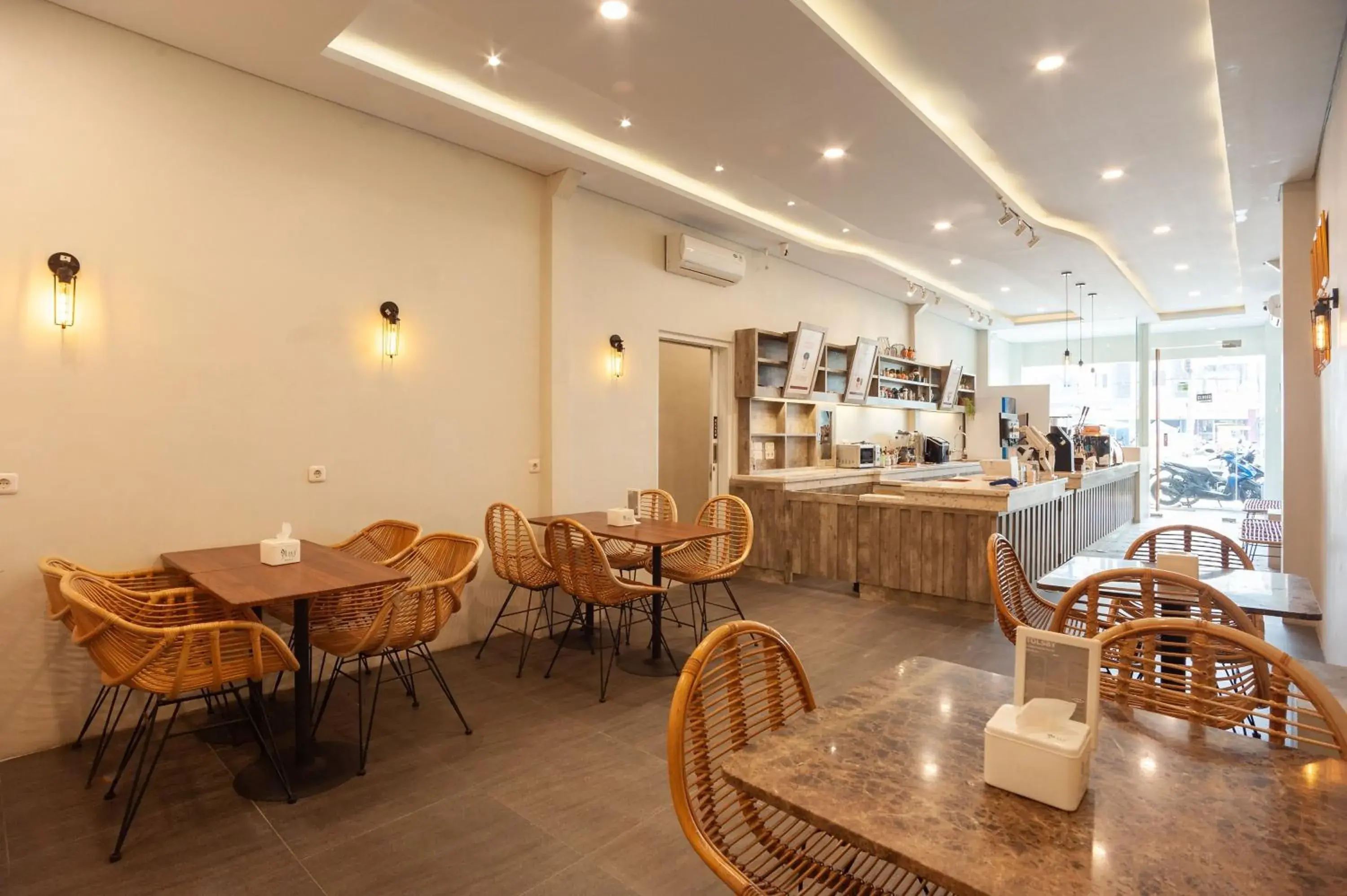 Property building in RedDoorz Plus at Eskole ITERA Lampung Property building in RedDoorz Plus at Eskole ITERA Lampung