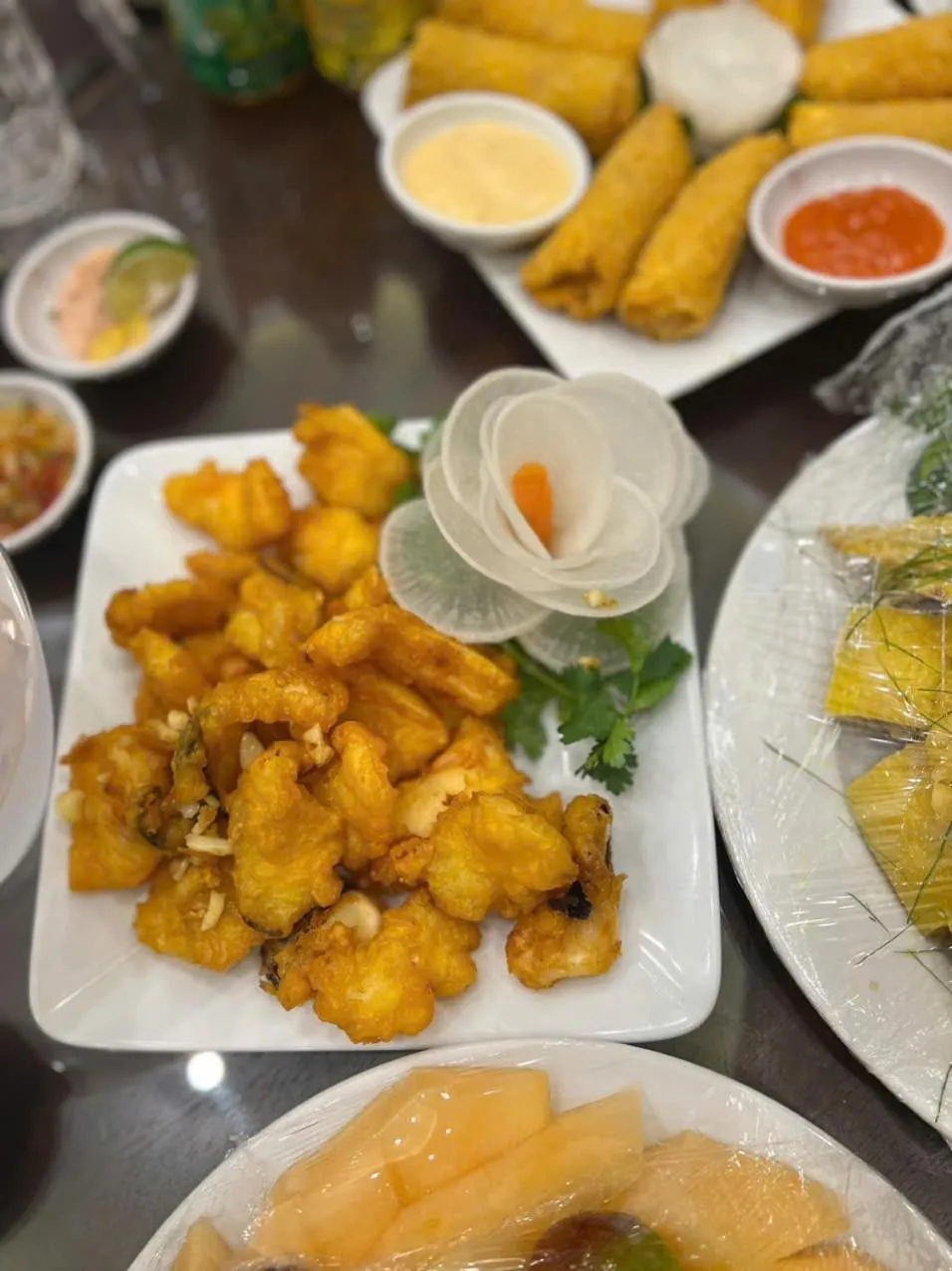 TRA LINH HOTEL & RESTAURANTs