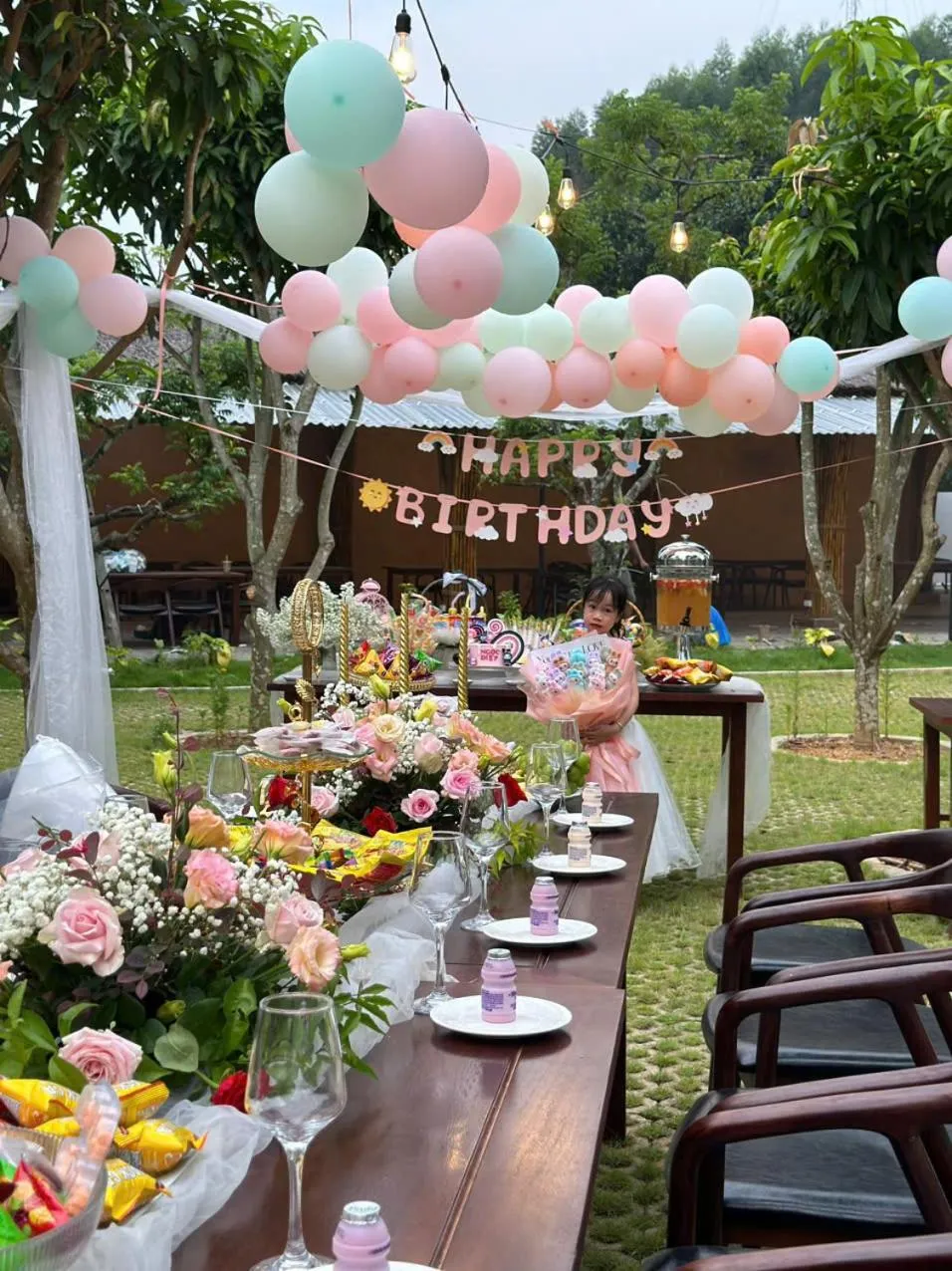 TRA LINH HOTEL & RESTAURANTs