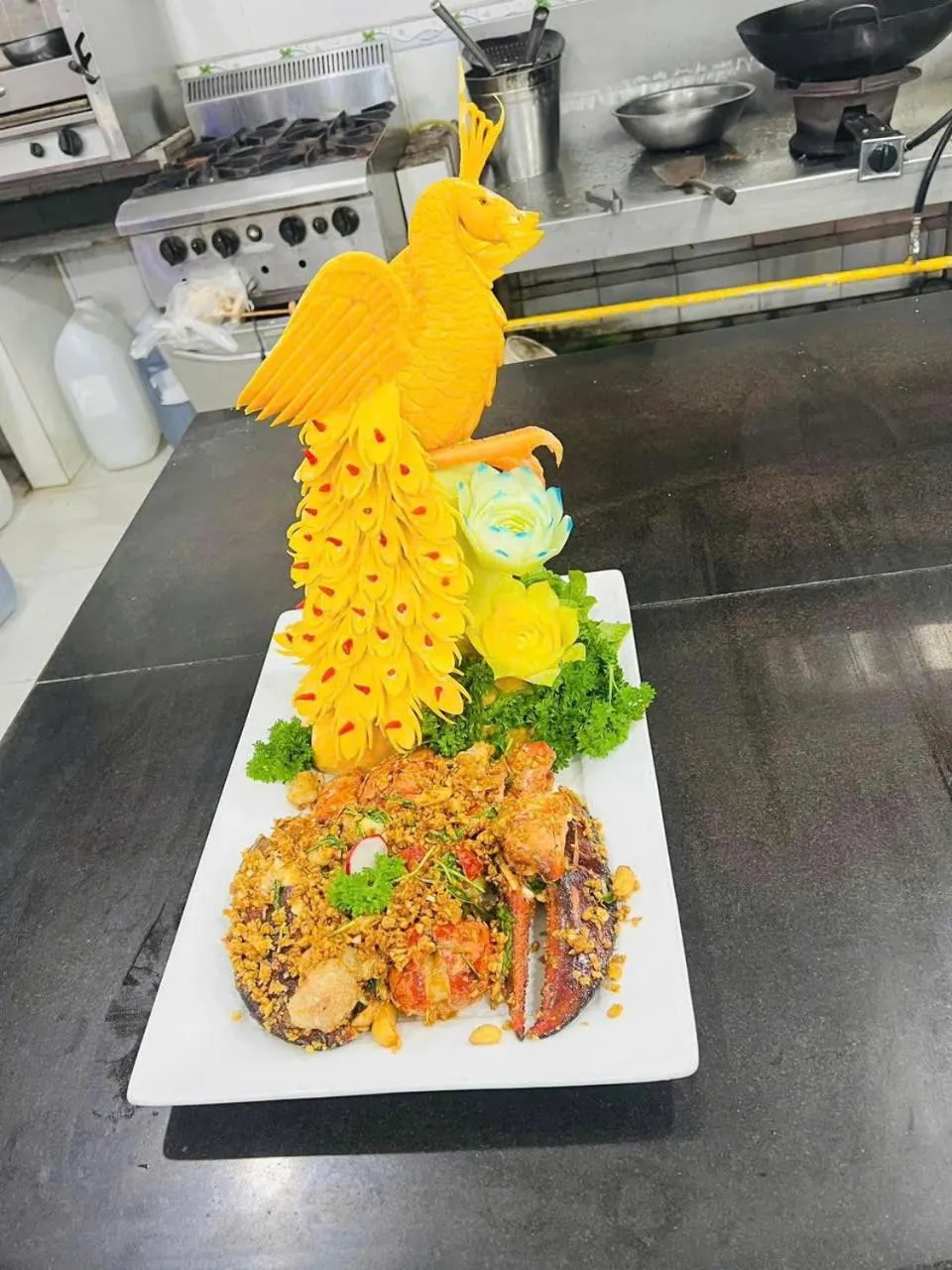 TRA LINH HOTEL & RESTAURANTs