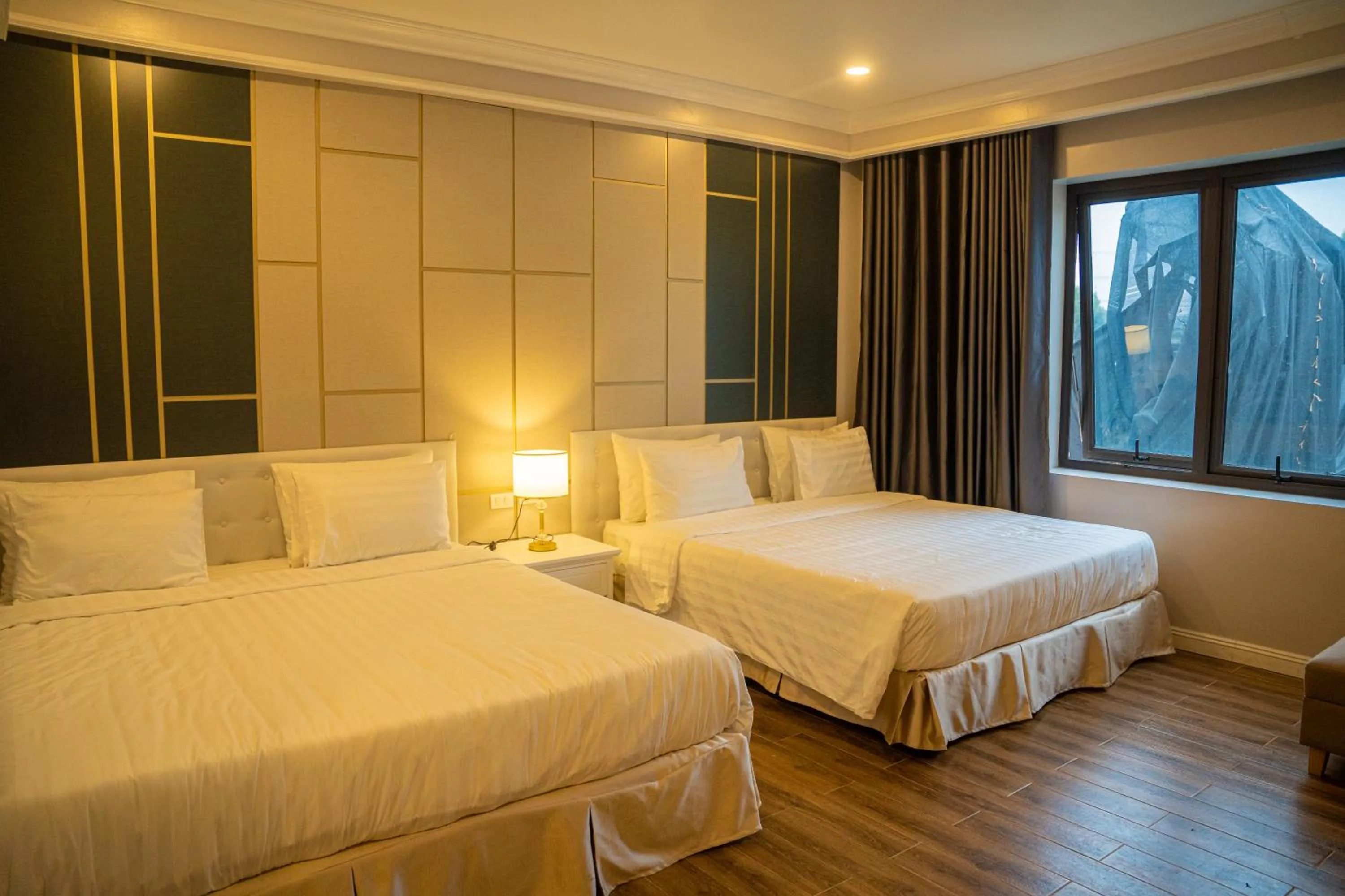 Bed in TRA LINH HOTEL & RESTAURANTs