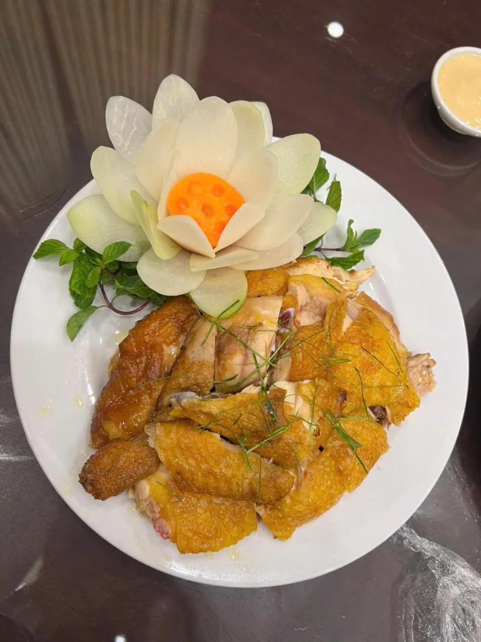 TRA LINH HOTEL & RESTAURANTs