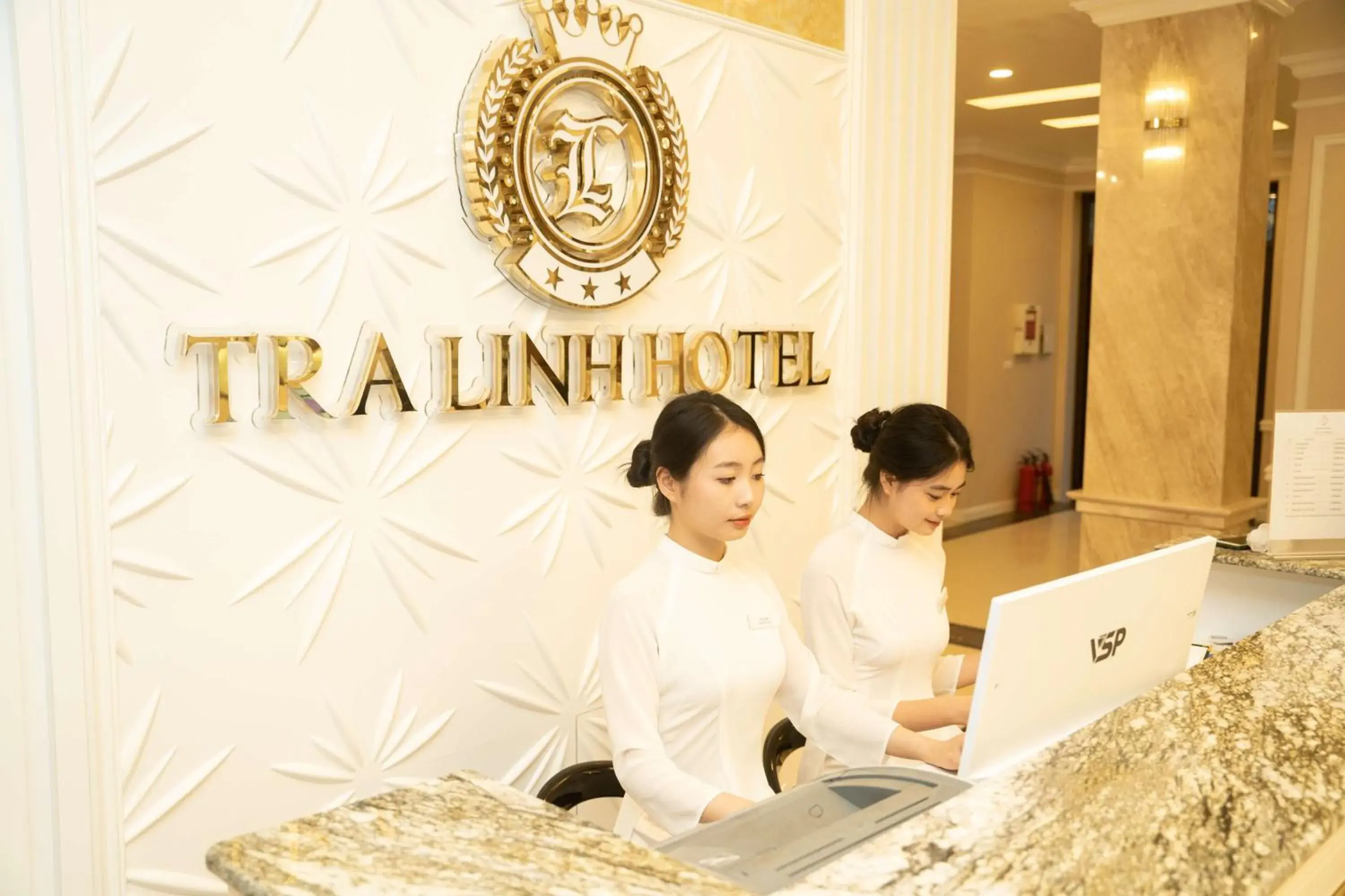Lobby or reception in TRA LINH HOTEL & RESTAURANTs Lobby or reception in TRA LINH HOTEL & RESTAURANTs