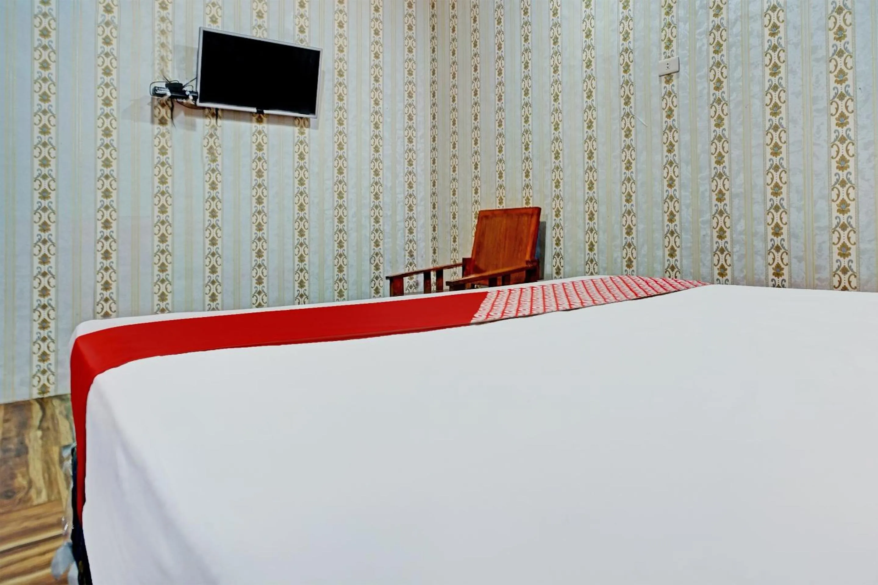 Bedroom, Bed in Hotel O Taman Wisata Iman Ii Near Taman Wisata Iman Sitinjo