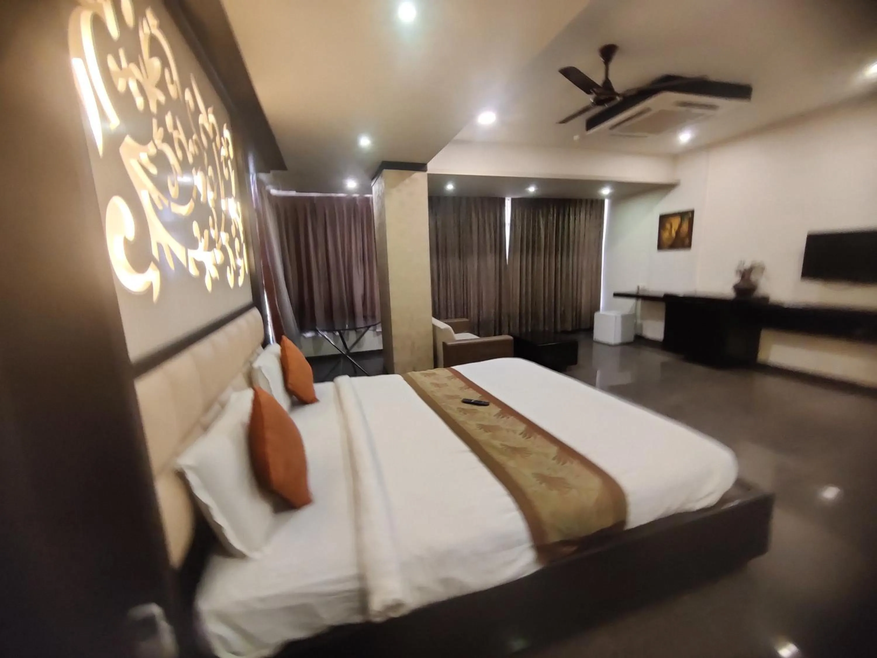 Bed in HOTEL RESTANDVIEW