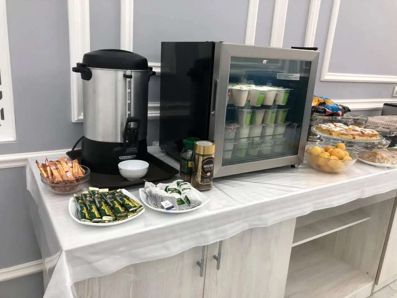 Coffee/tea facilities in OLD STATION HOTEL
