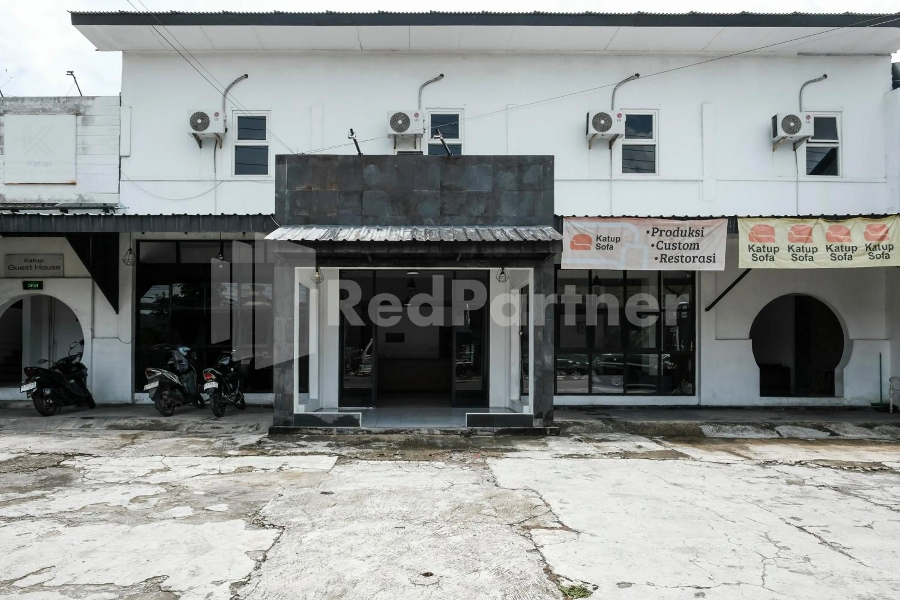 Property building in Katup Guest House Syariah Mitra RedDoorz