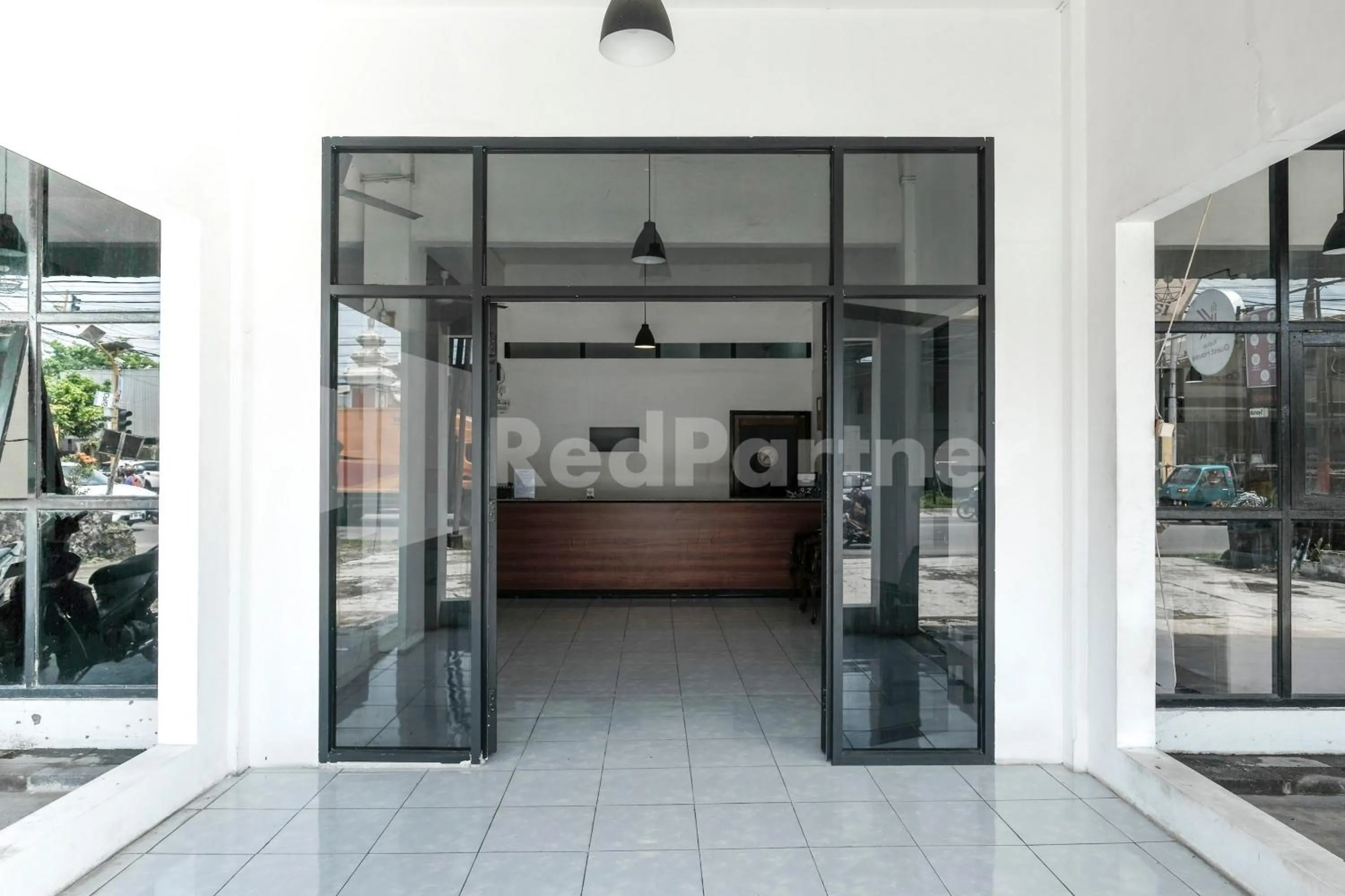 Facade/entrance in Katup Guest House Syariah Mitra RedDoorz