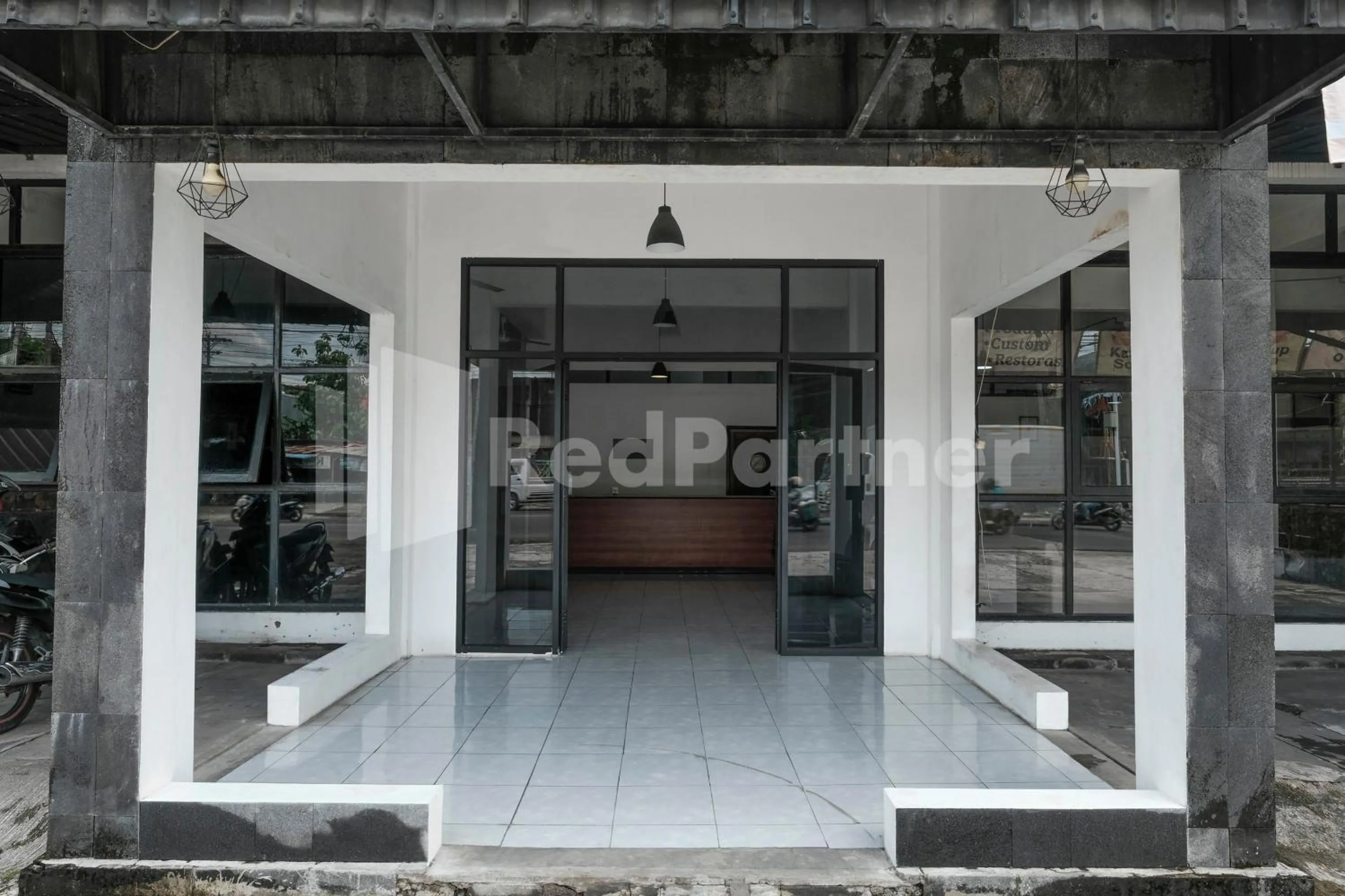 Facade/entrance in Katup Guest House Syariah Mitra RedDoorz