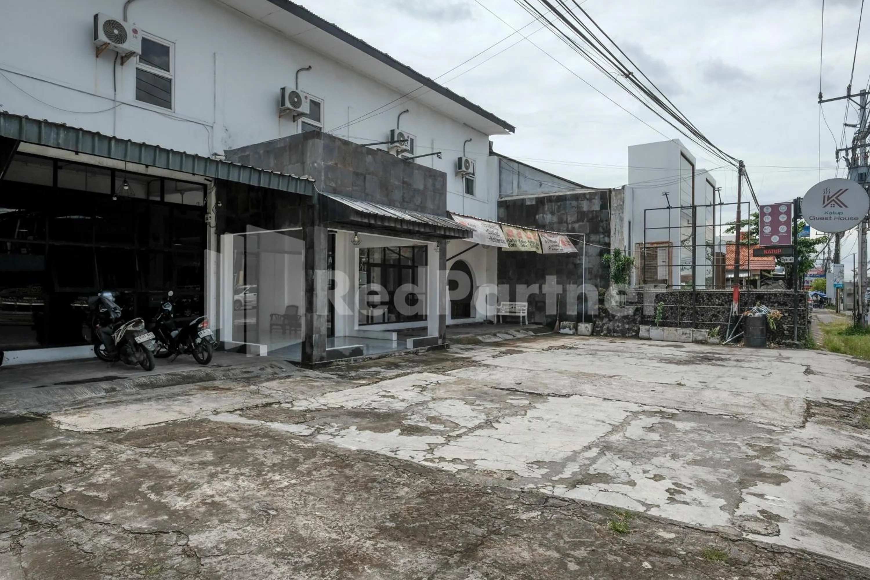 Property building in Katup Guest House Syariah Mitra RedDoorz