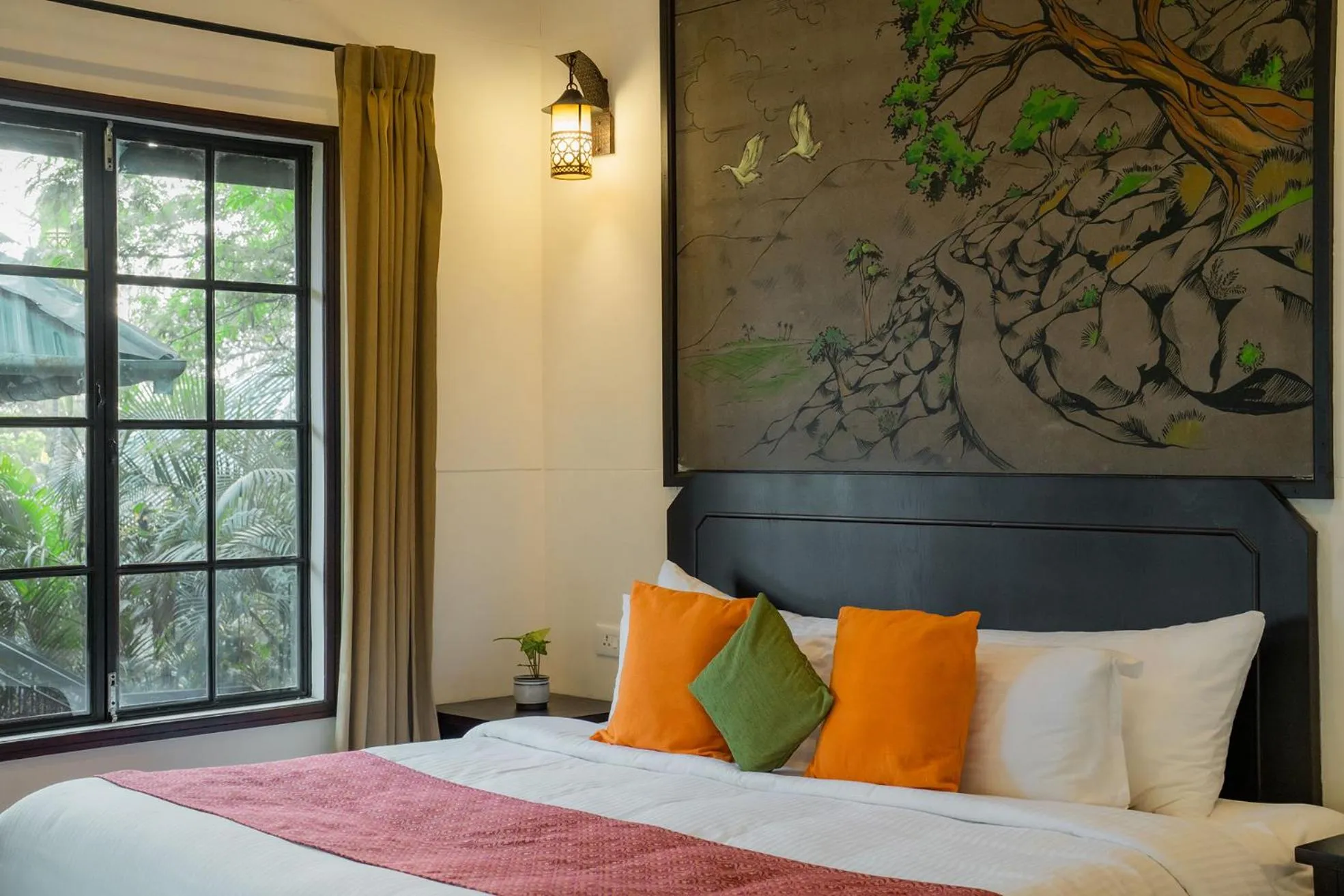 Bed in The Hive, Wayanad