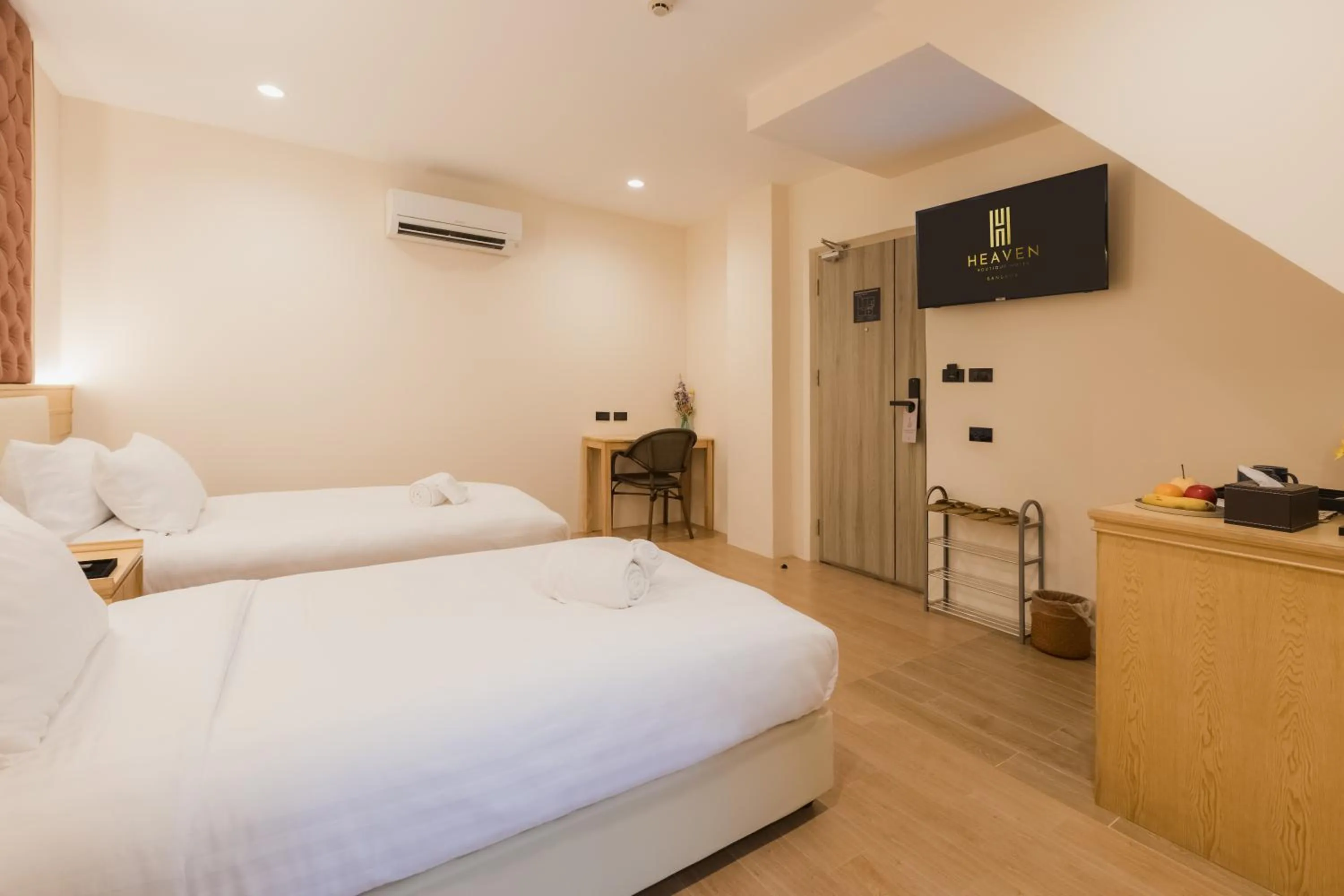 Bedroom, Bed in Heaven Boutique Hotel