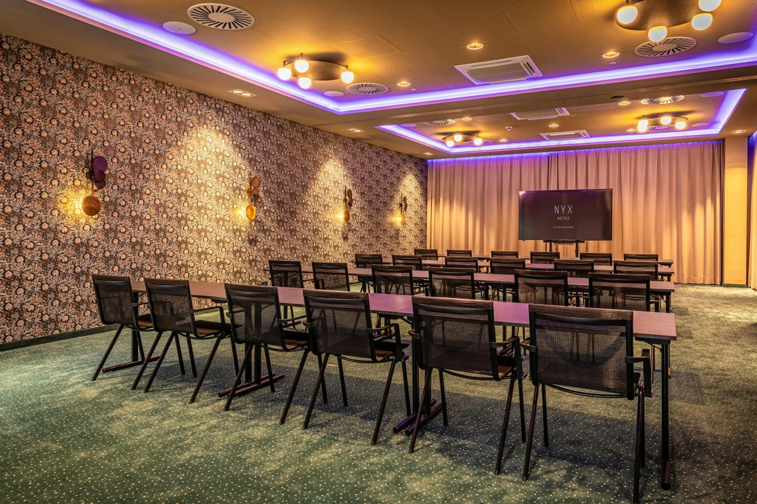 Meeting/conference room in NYX Hotel Hamburg by Leonardo Hotels