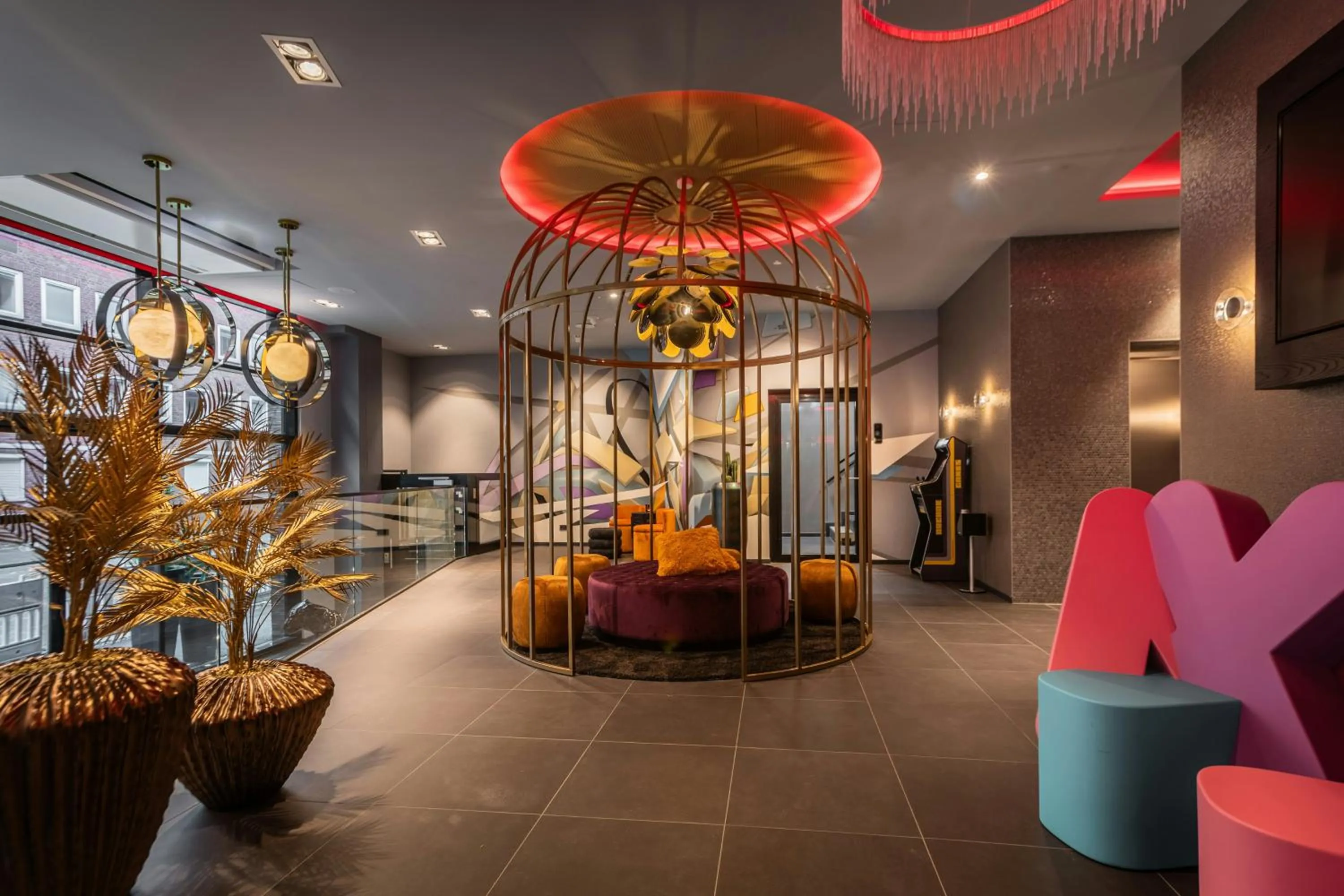 Lobby or reception in NYX Hotel Hamburg by Leonardo Hotels