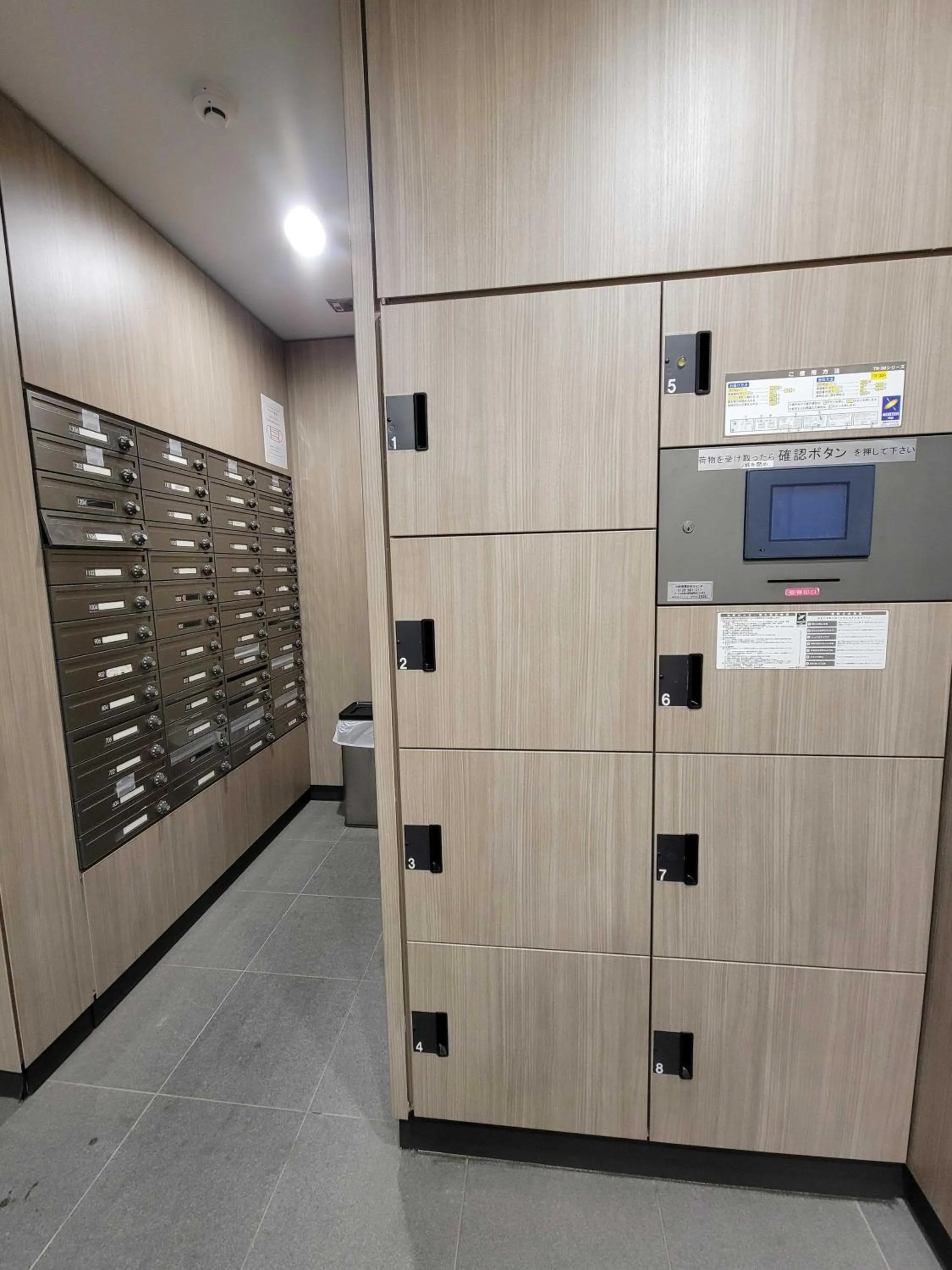 Facade/entrance in Section L Residence Ginza