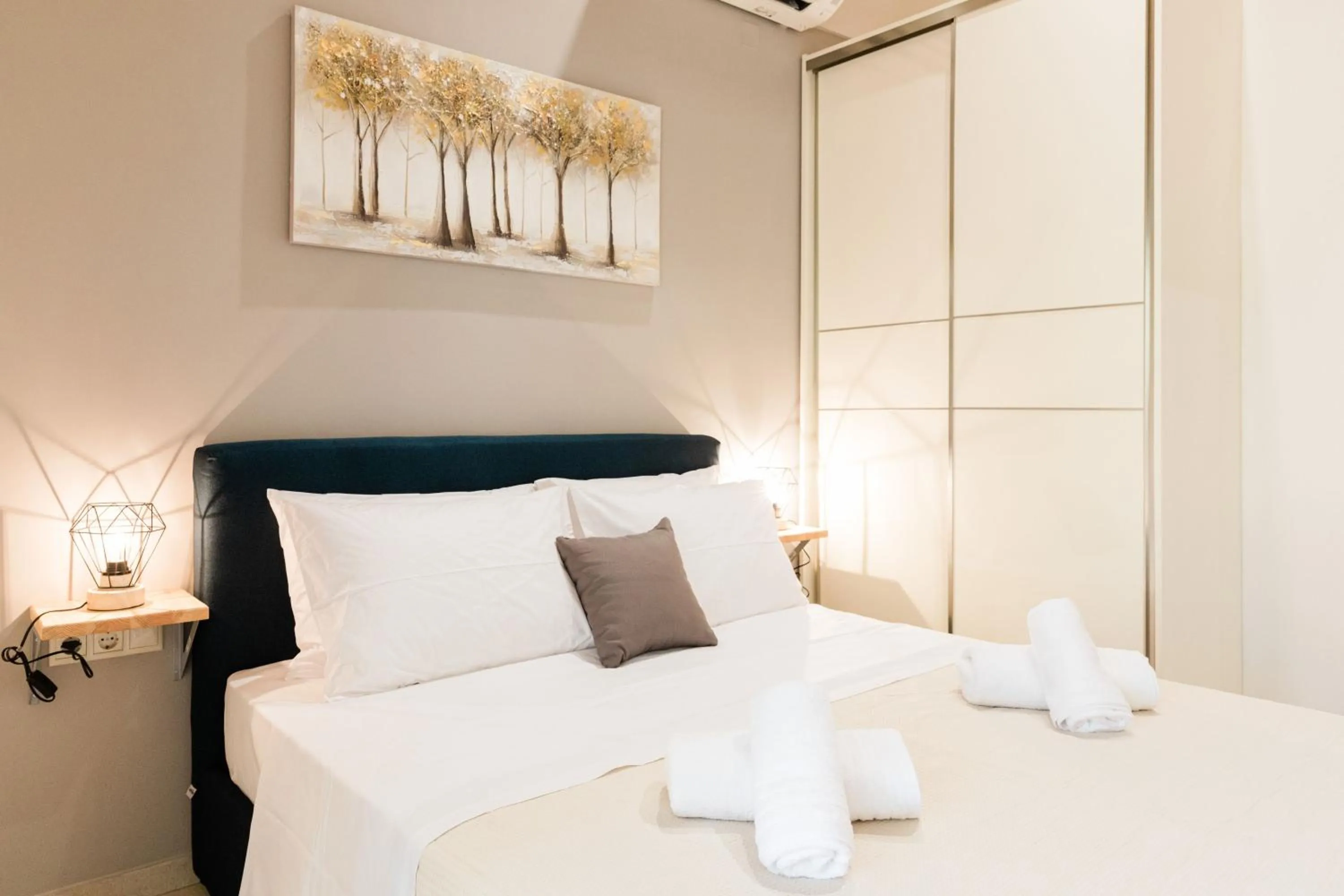 Bed in Seadrop Suites