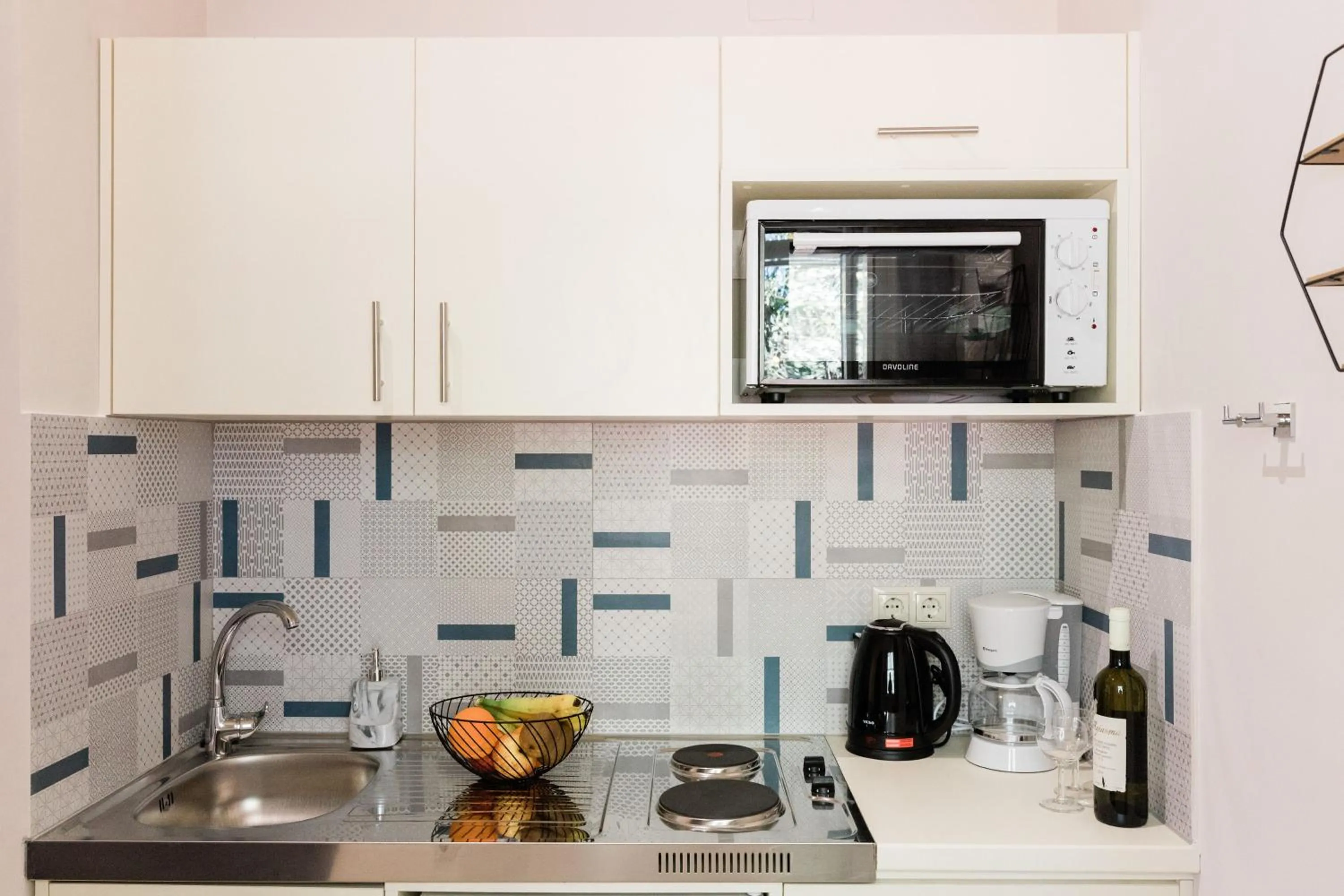 Kitchen or kitchenette in Seadrop Suites