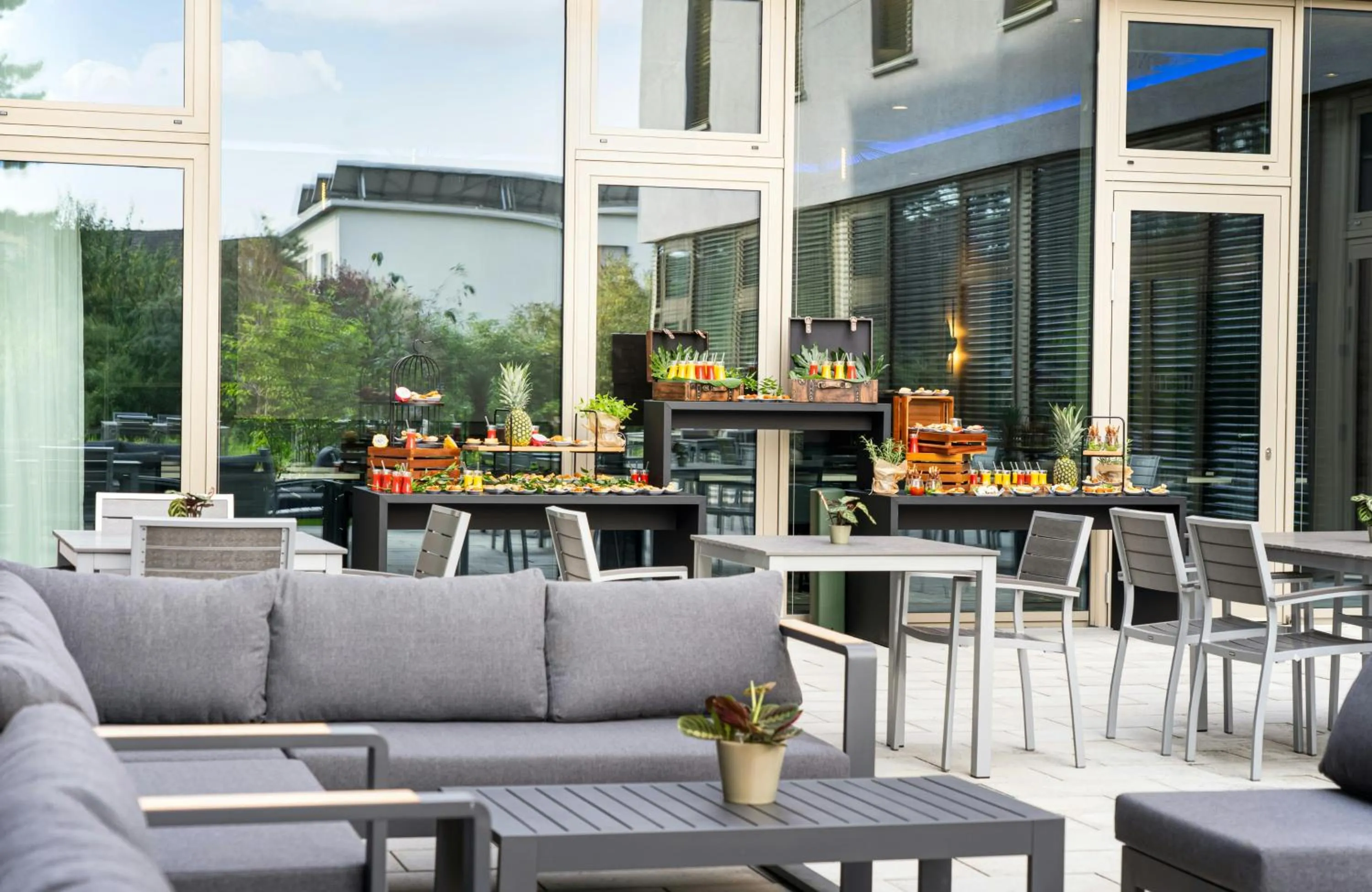 Balcony/Terrace in Leonardo Royal Hotel Cologne Bonn Airport